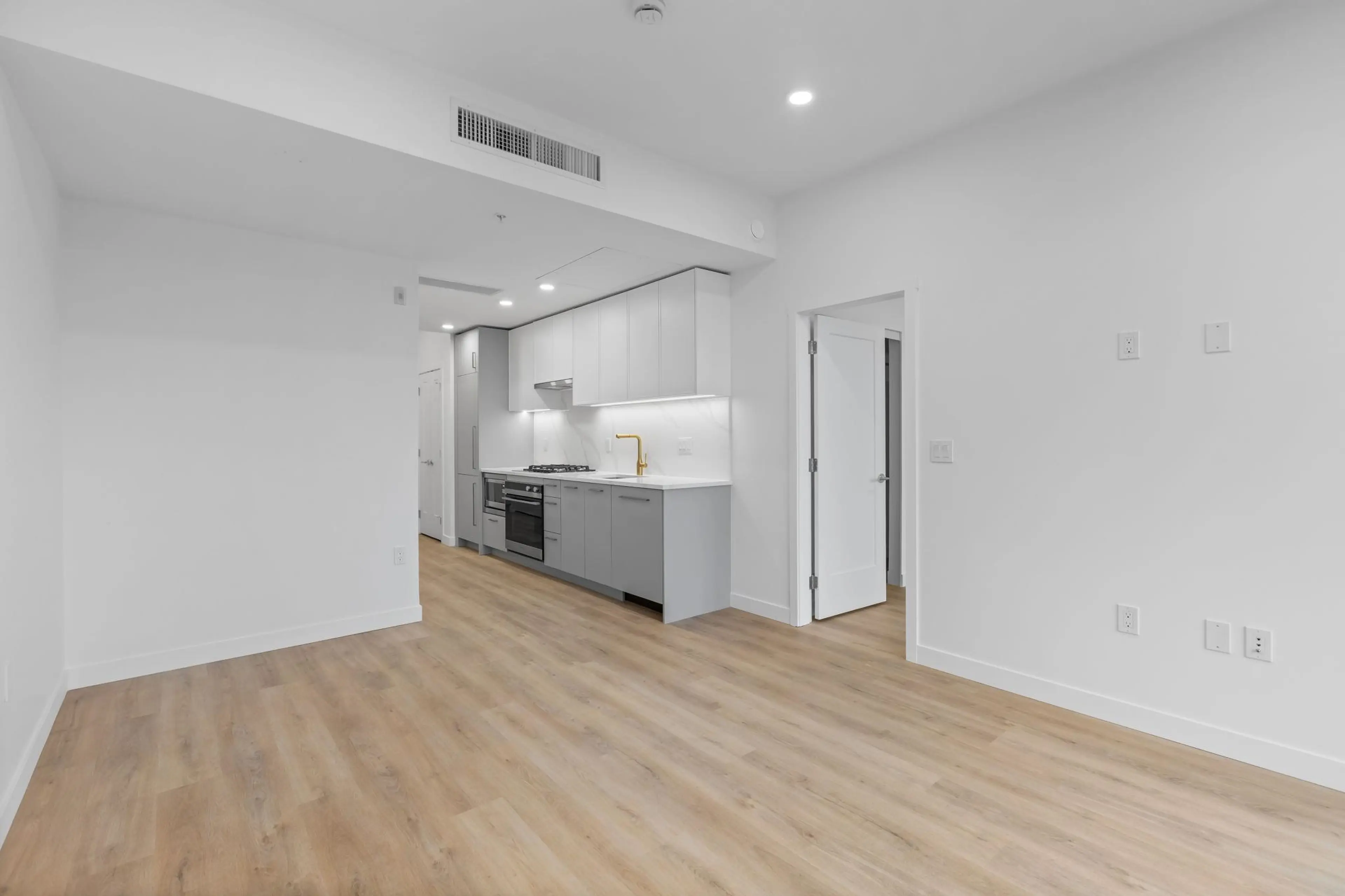 Property at #609 600 ROCHESTER AVENUE, Coquitlam, BC