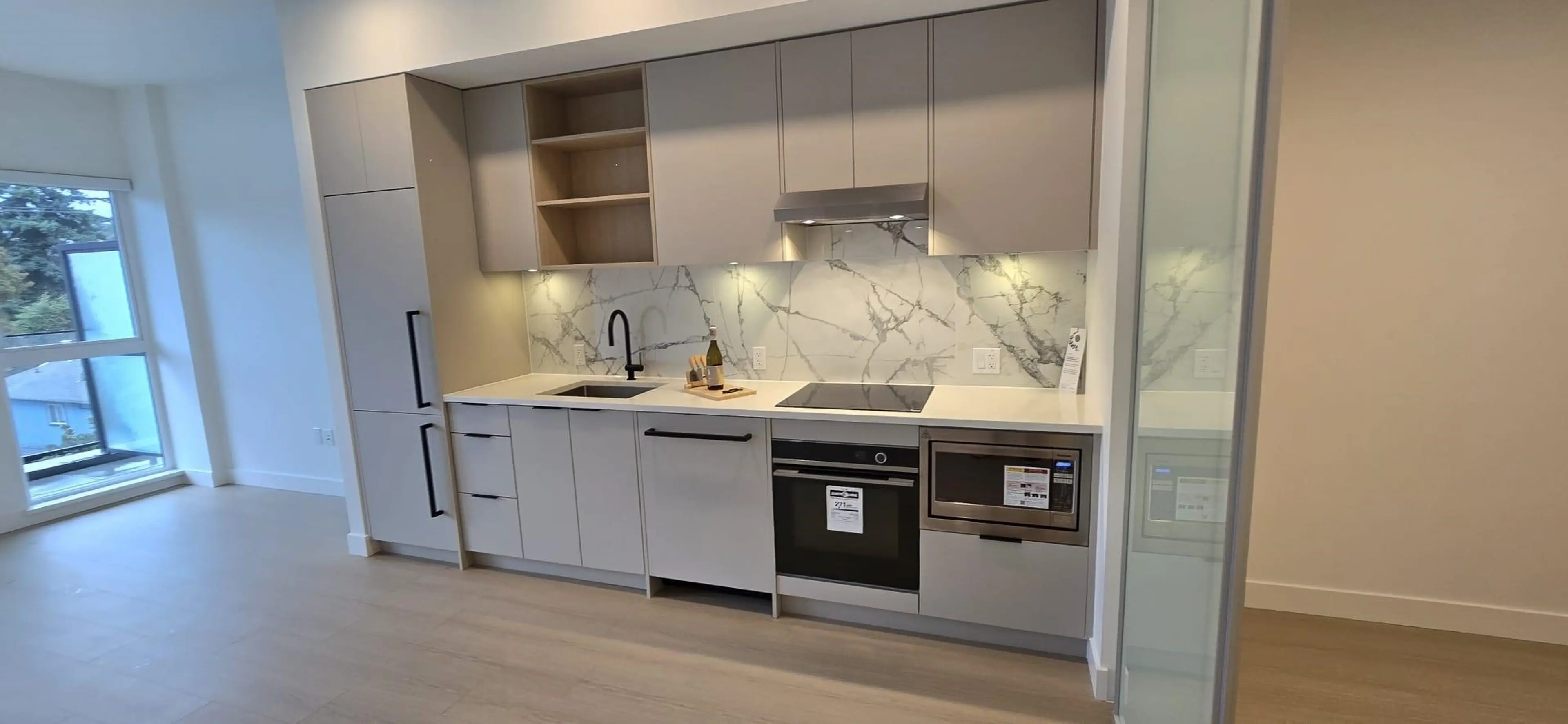 Property at #514 422 E 3RD STREET, Vancouver, BC