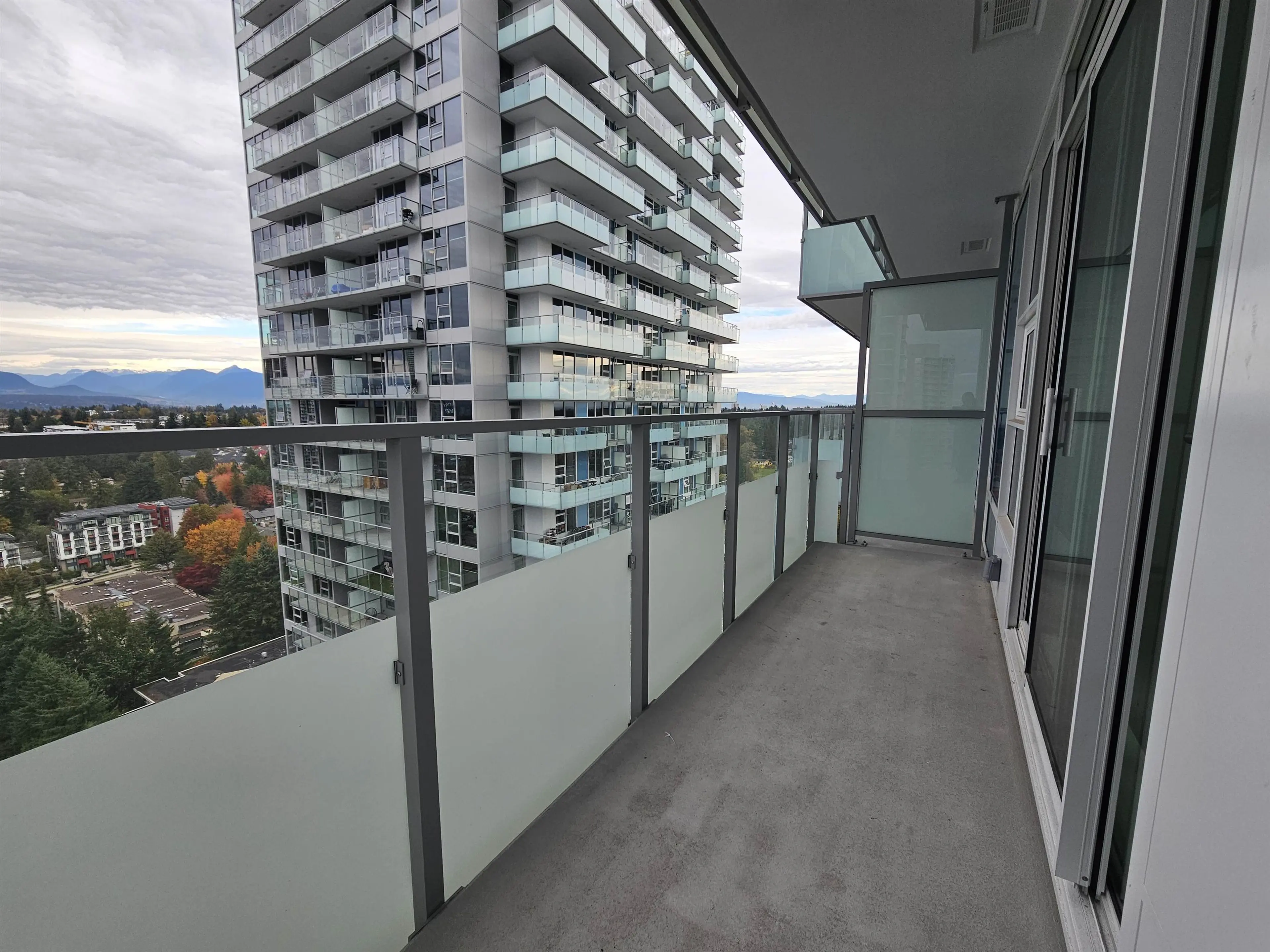 Property at #2709 13768 100 AVENUE, Surrey, BC