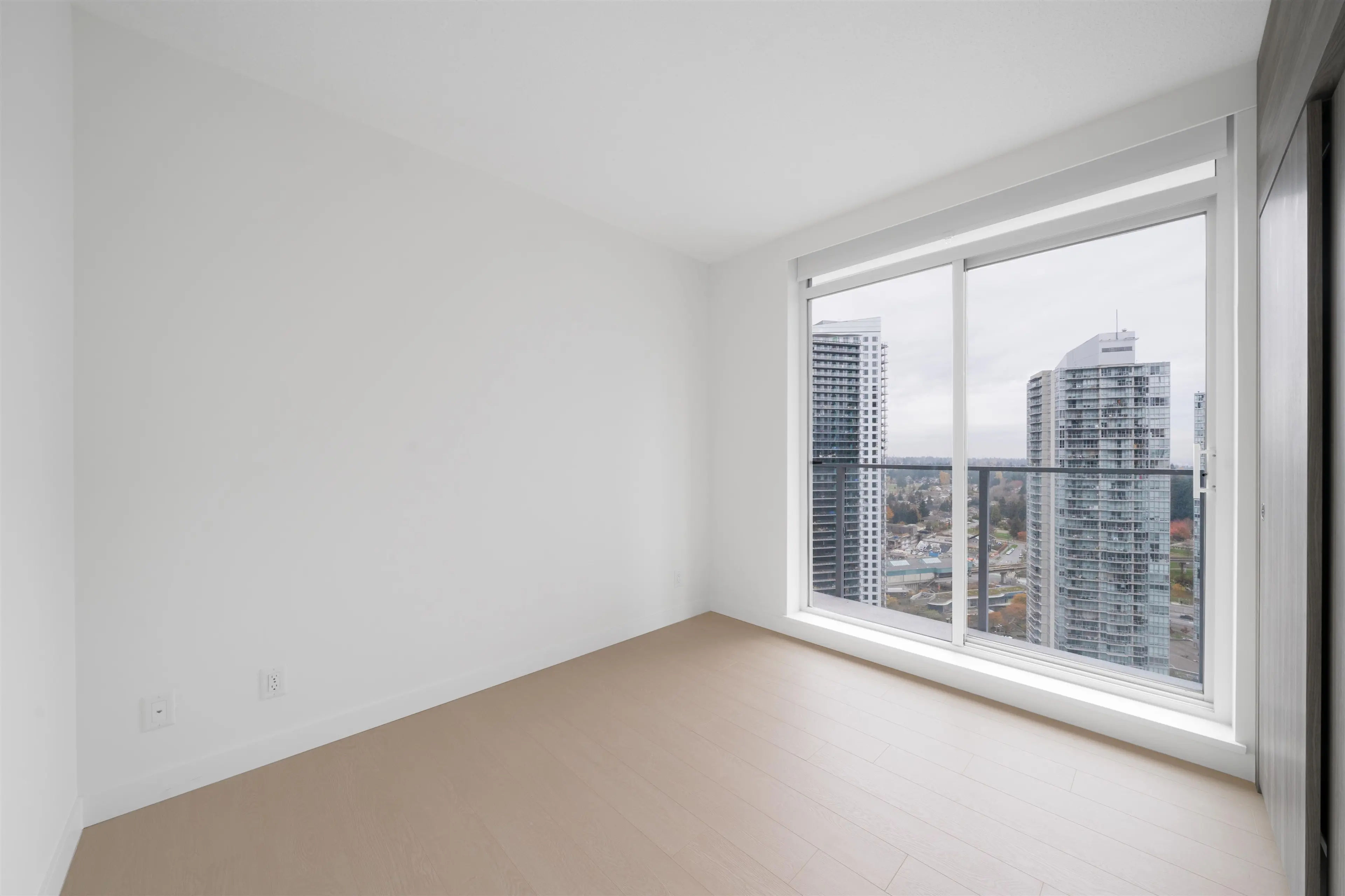 Property at #2709 13768 100 AVENUE, Surrey, BC