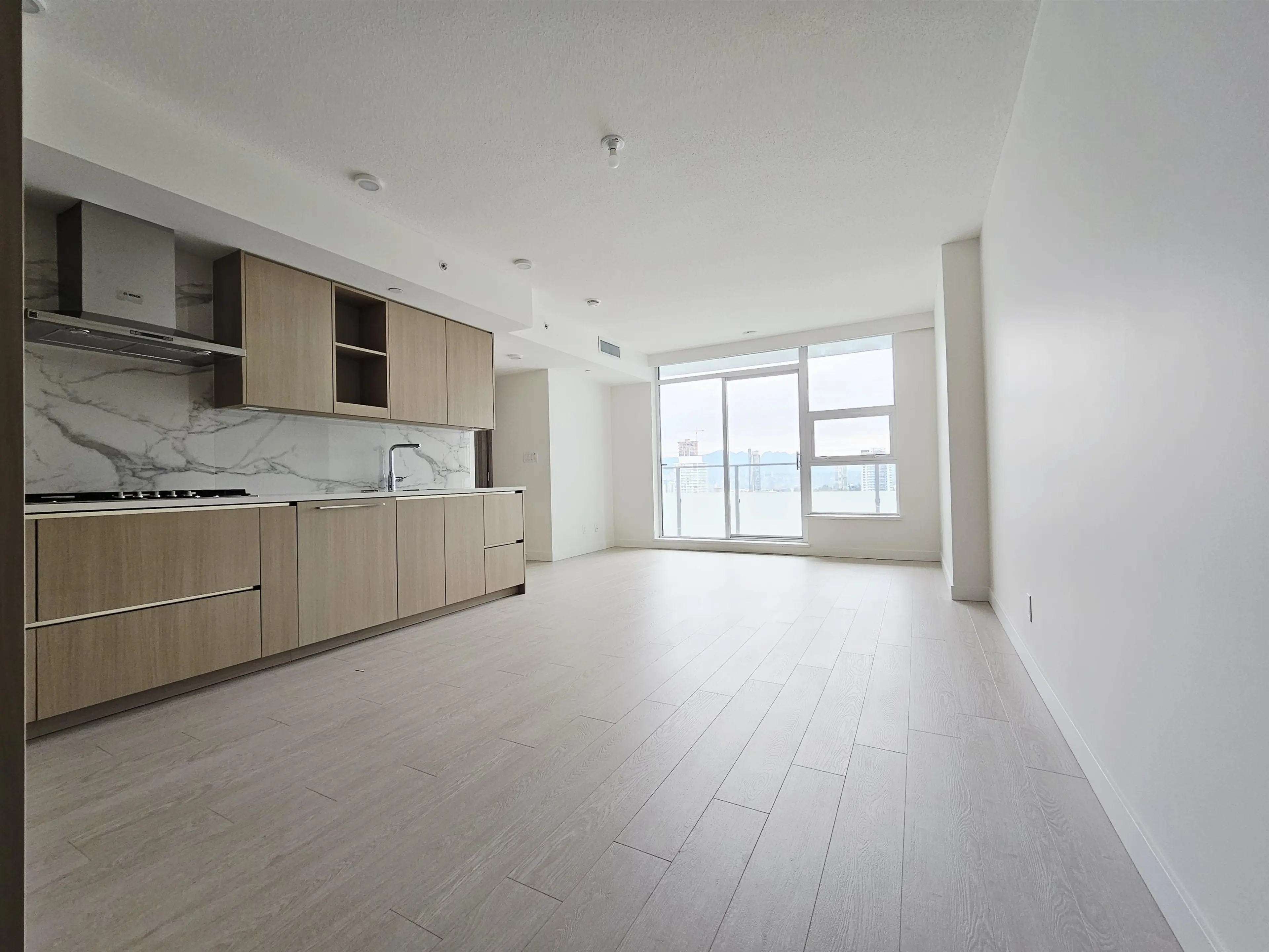 Property at #2709 13768 100 AVENUE, Surrey, BC