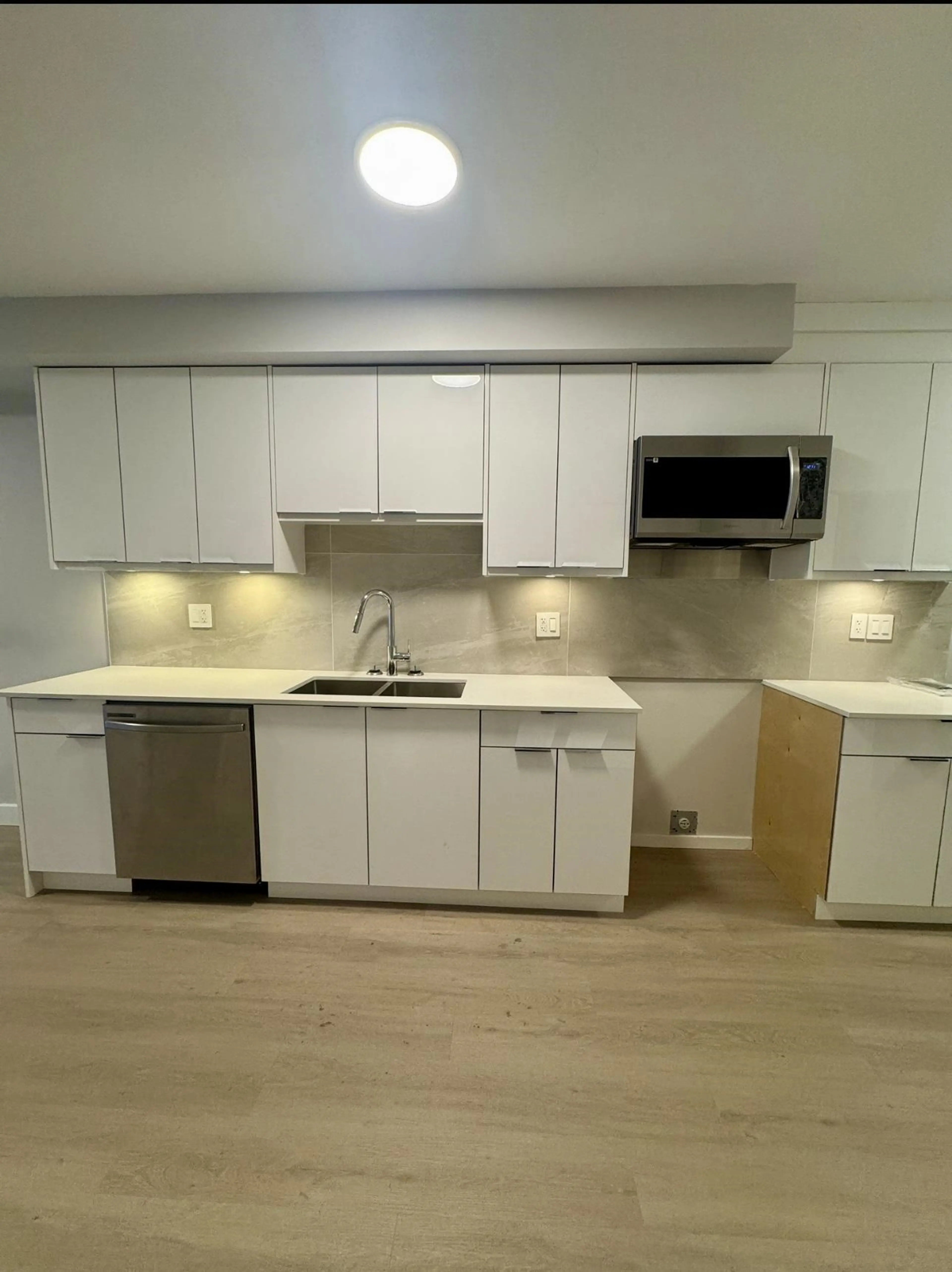 Property at #302 3050 KINGSWAY ROAD, Vancouver, BC