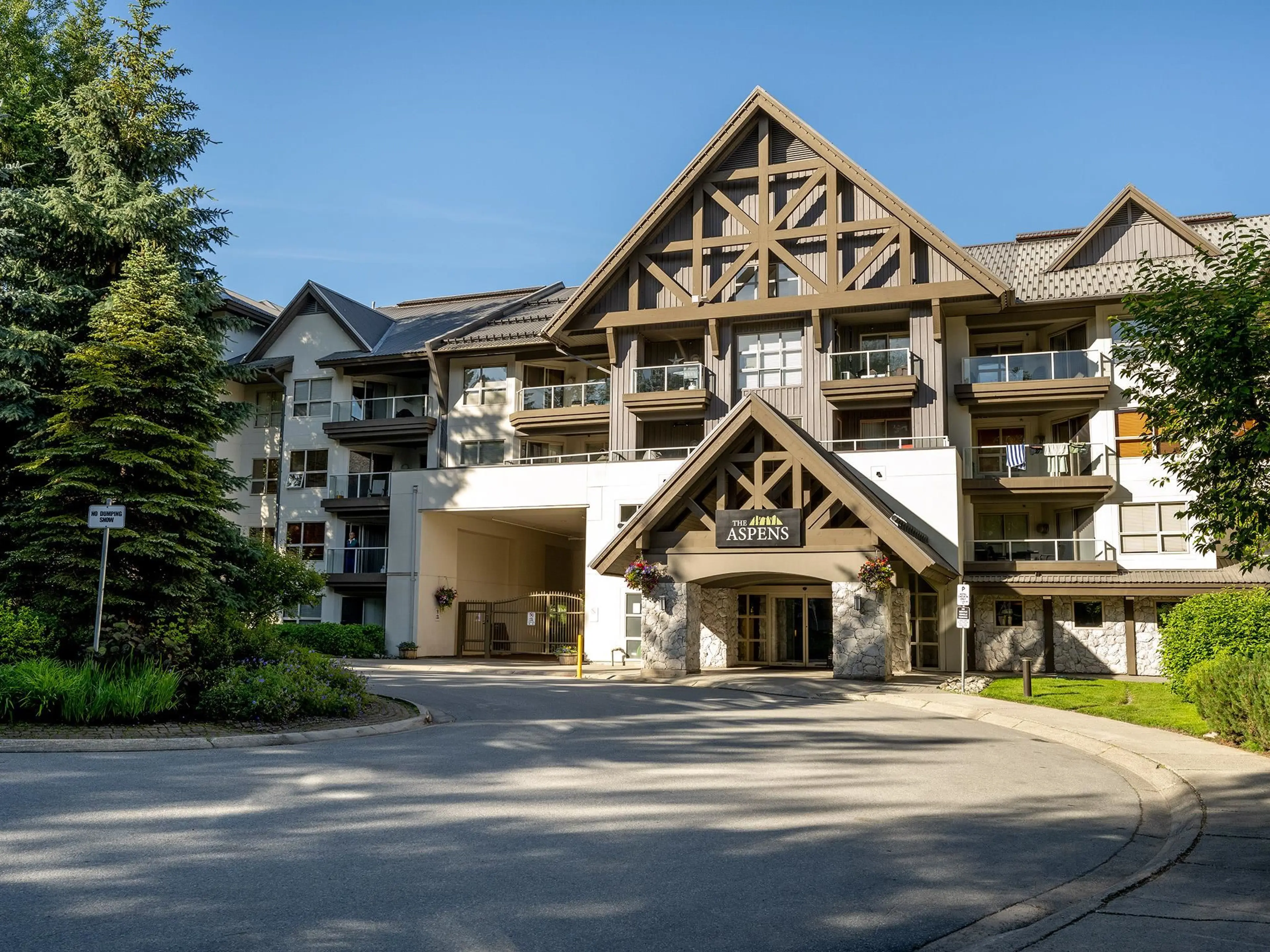 Property at #336 4800 SPEARHEAD DRIVE, Whistler, BC