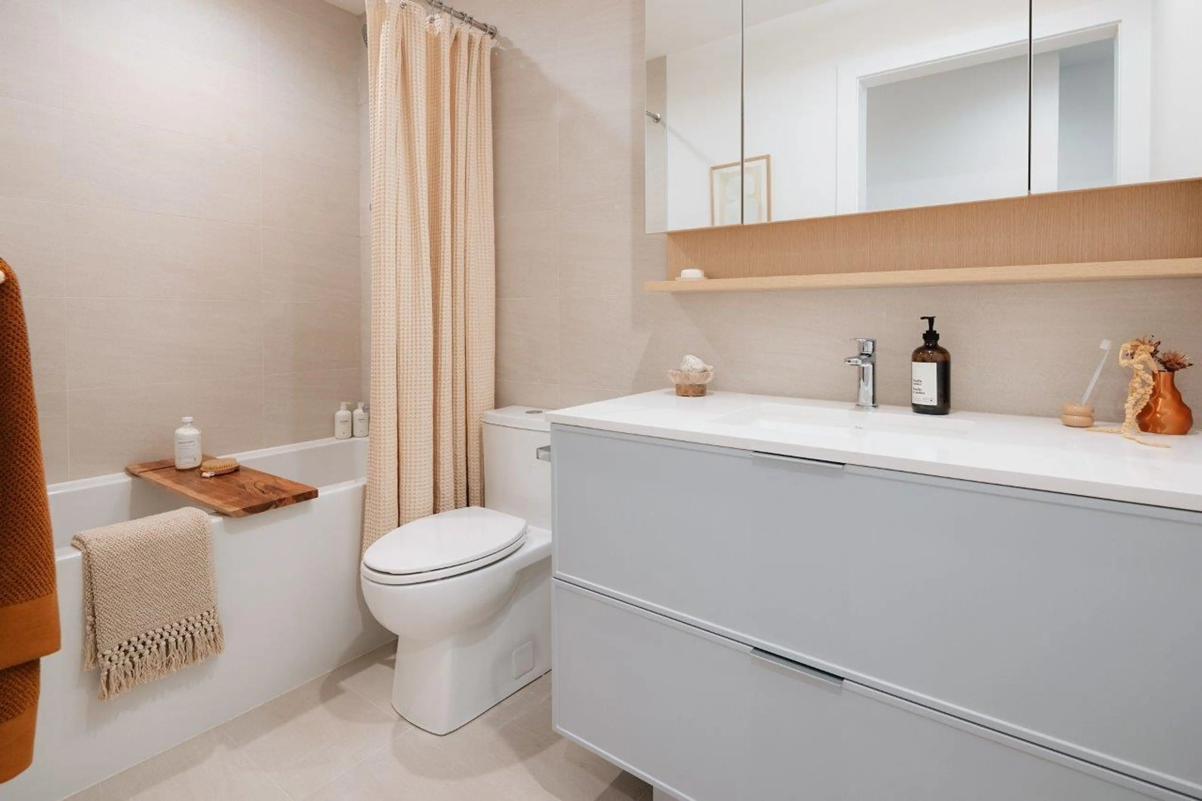 Property at #201 3633 WILLINGDON AVENUE, Burnaby, BC