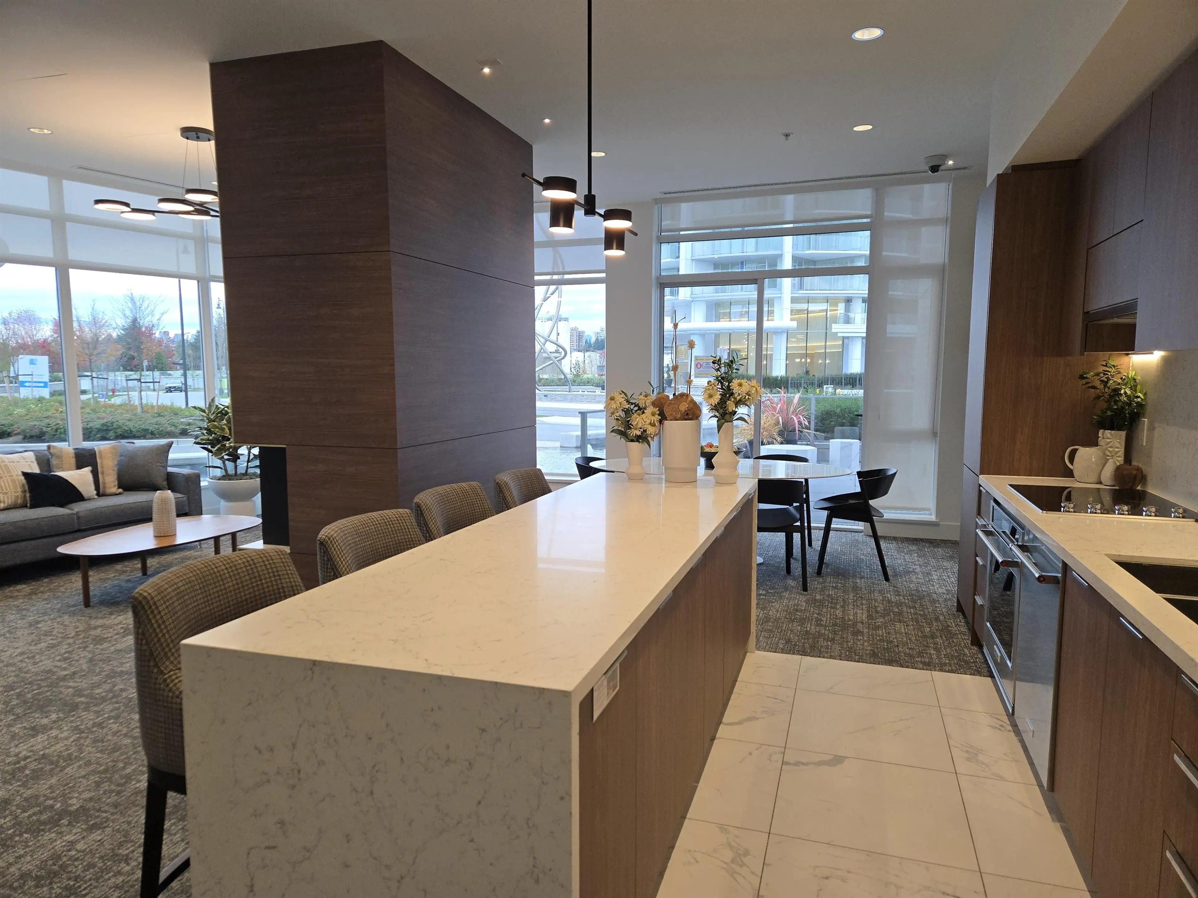 Property at #407 7769 PARK CRESCENT, Burnaby, BC