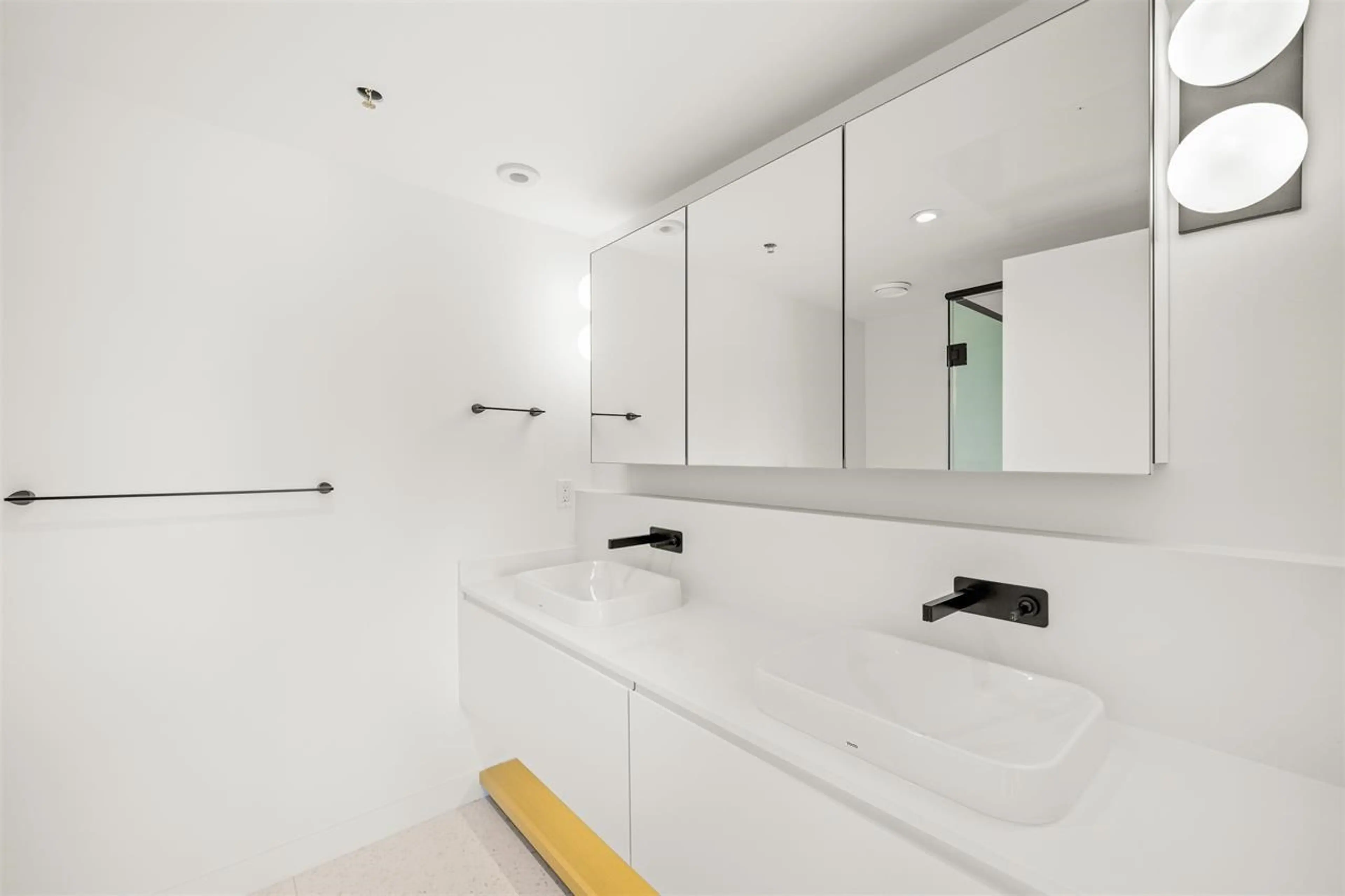 Property at #32 530 W 28TH AVENUE, Vancouver, BC