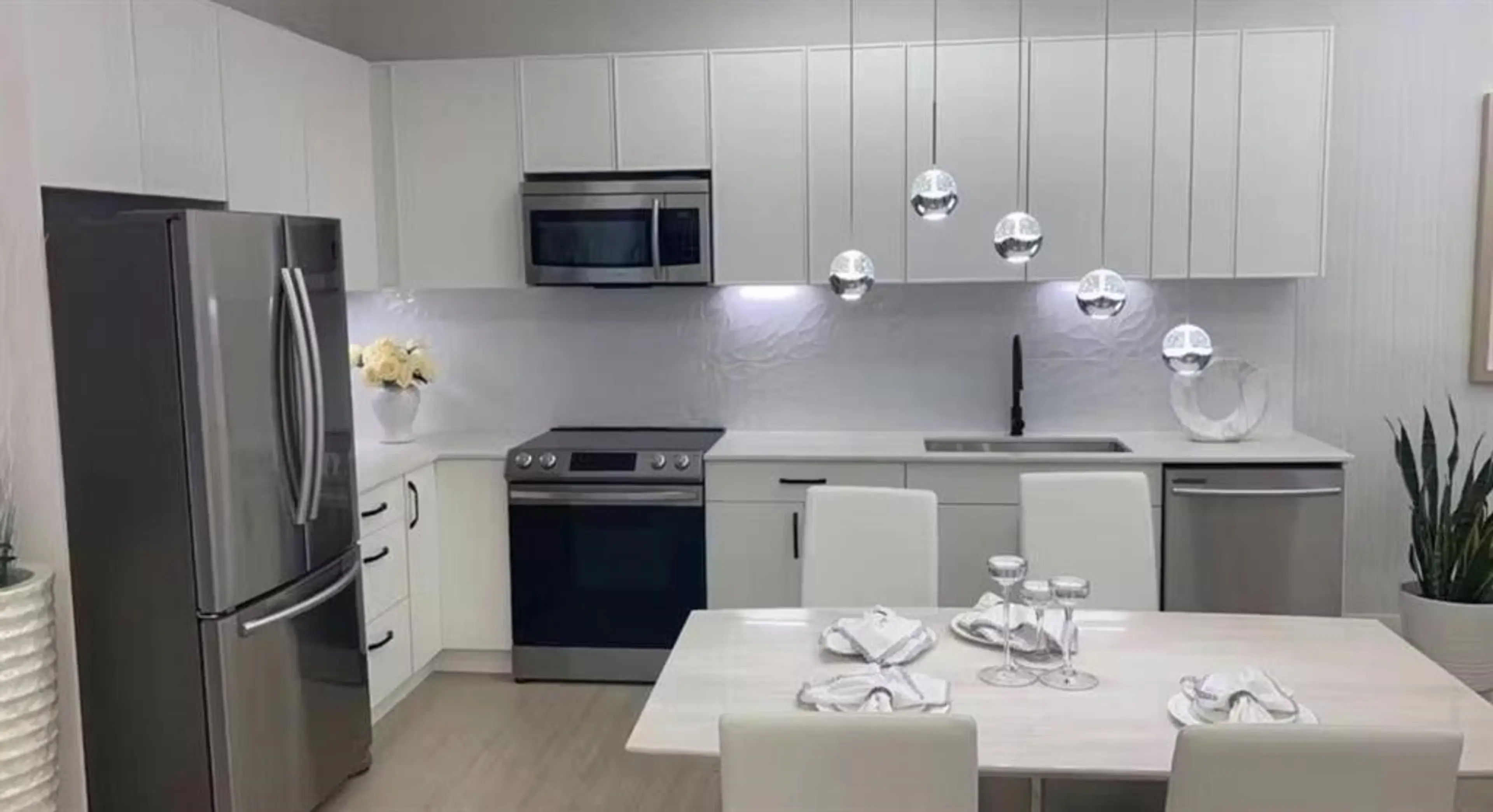 Property at #617 10661 137A STREET, Surrey, BC