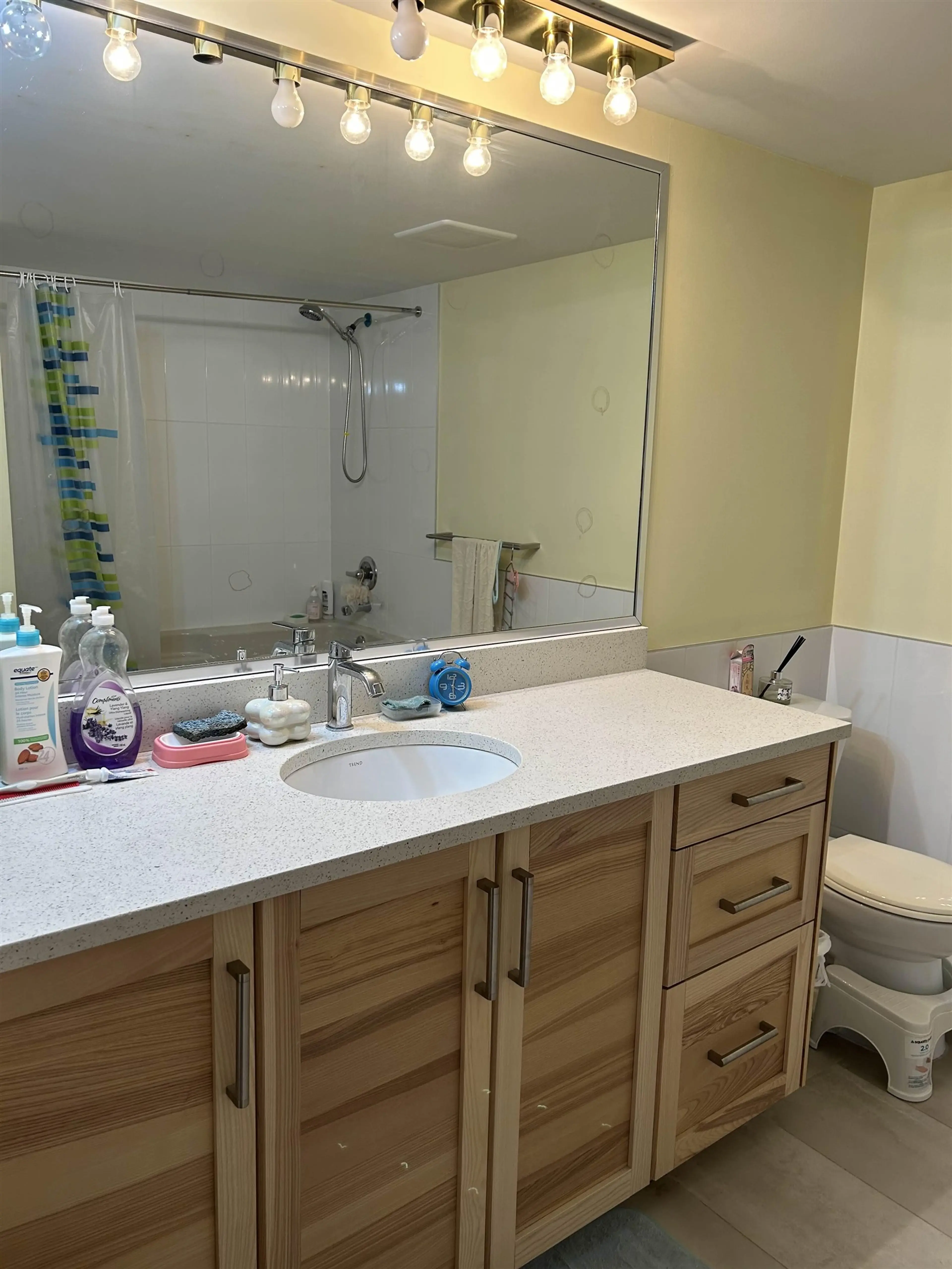 Property at #1609 6631 MINORU BOULEVARD, Richmond, BC