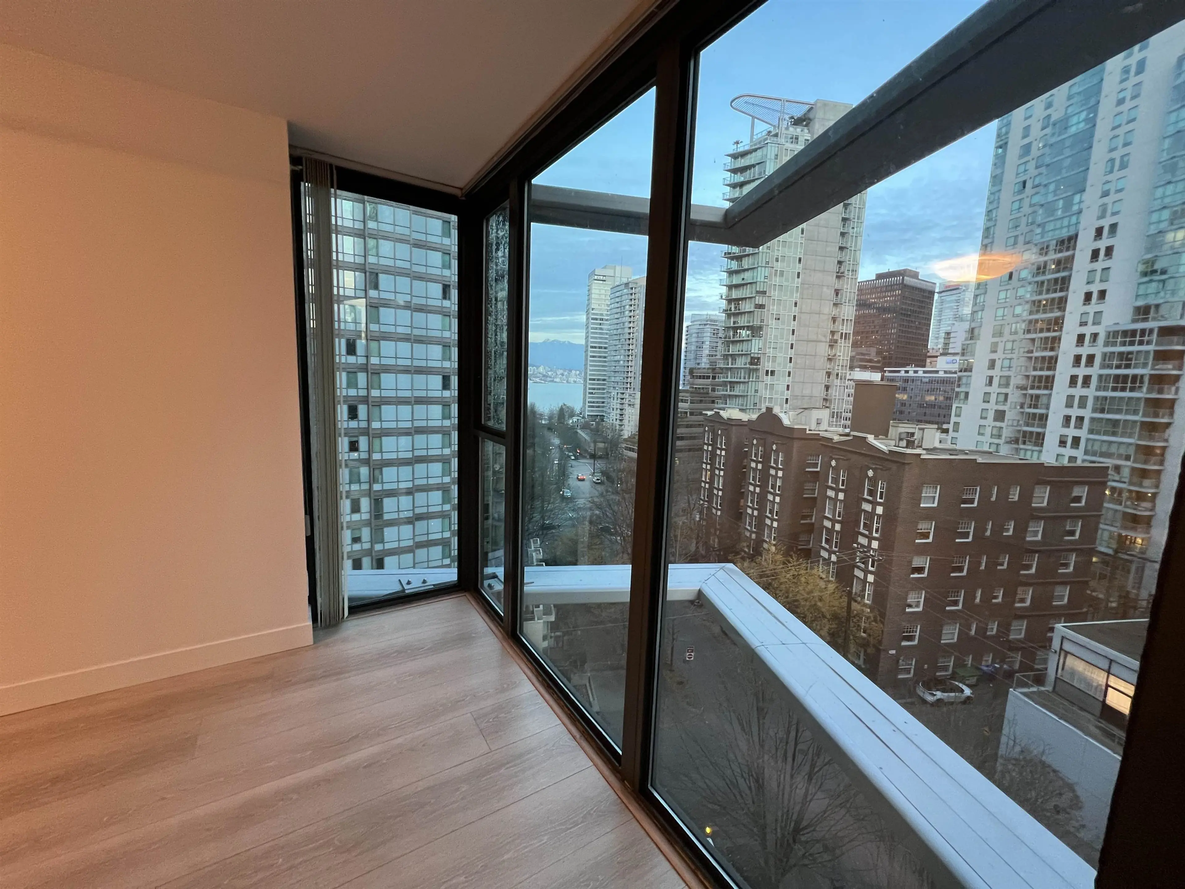 Property at #909 1331 W GEORGIA STREET, Vancouver, BC