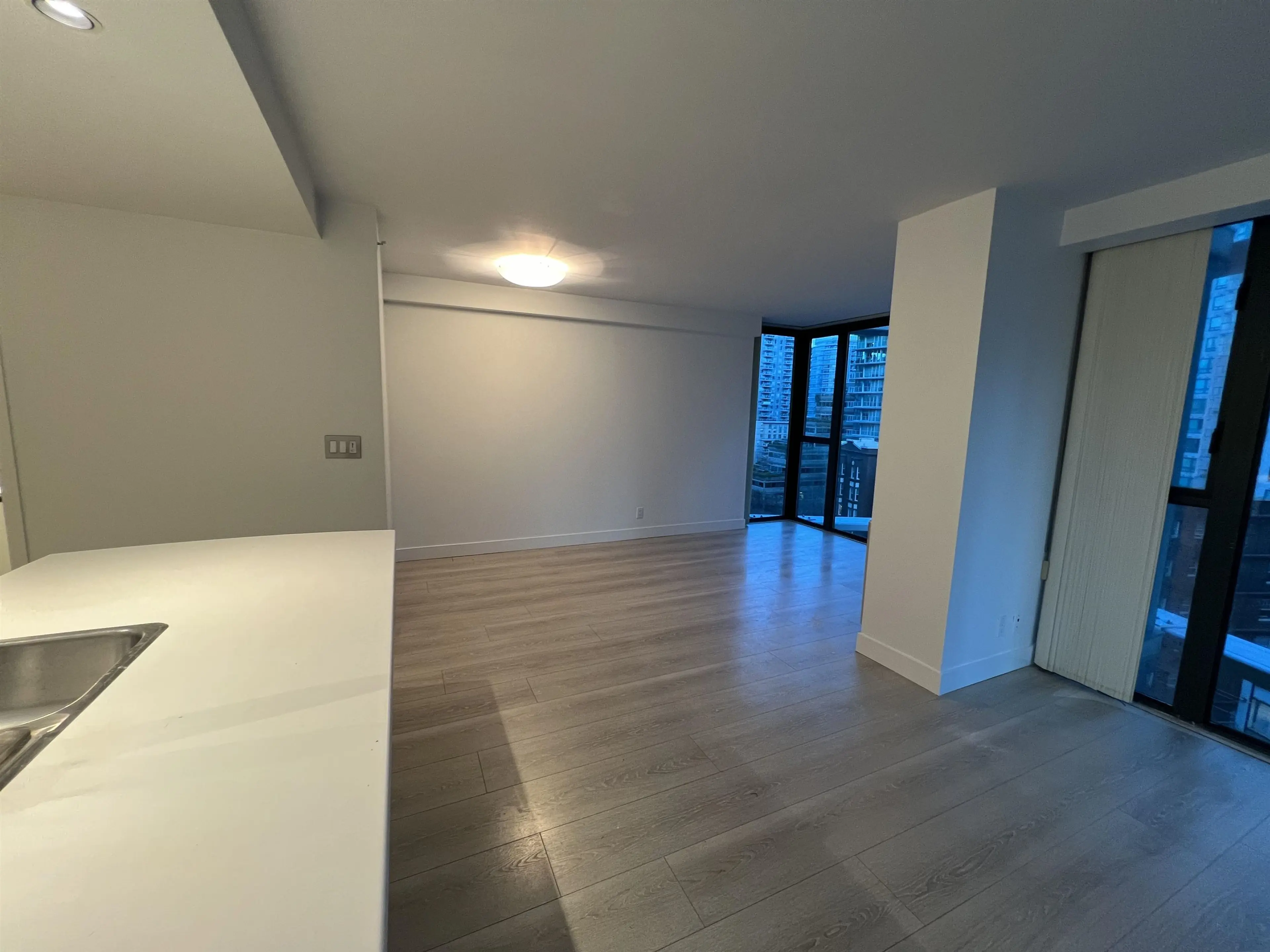 Property at #909 1331 W GEORGIA STREET, Vancouver, BC
