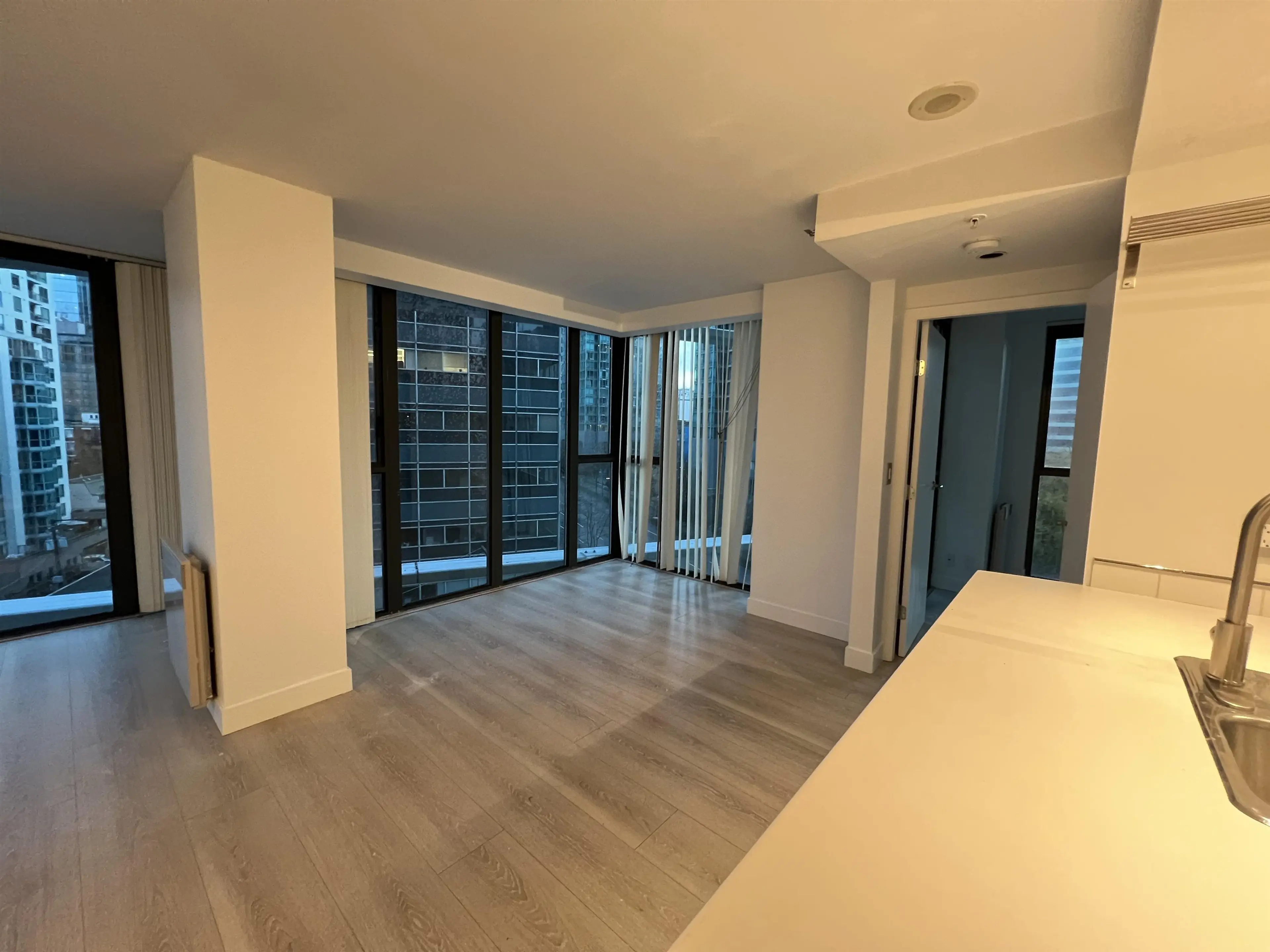 Property at #909 1331 W GEORGIA STREET, Vancouver, BC