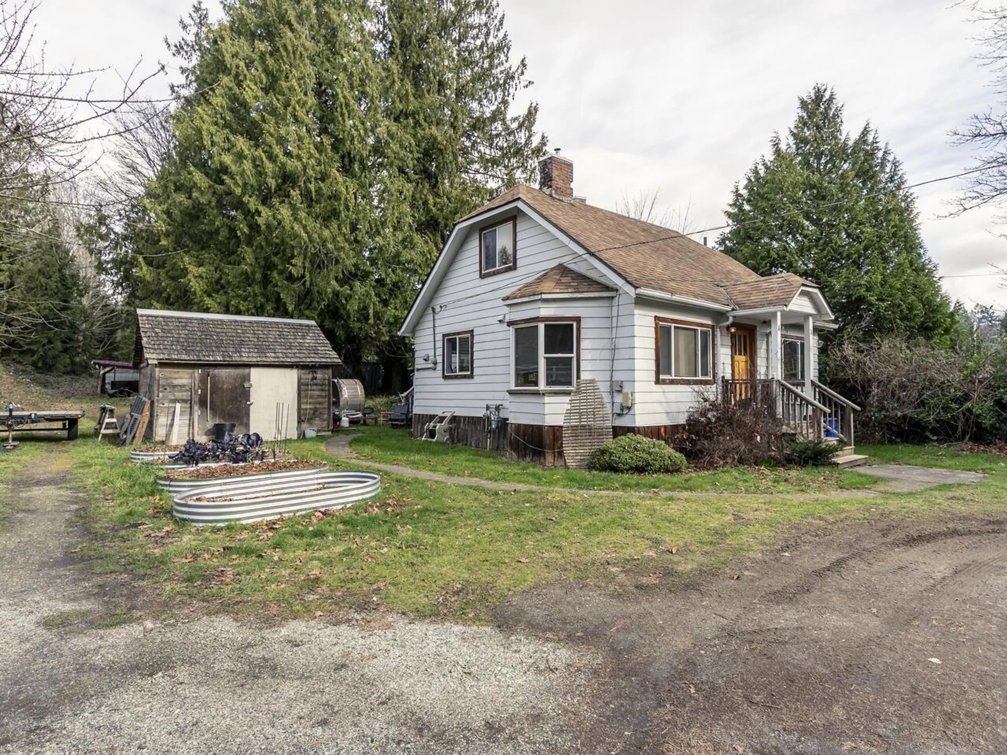 Property at 4404 SUNSHINE COAST HIGHWAY, Sechelt, BC