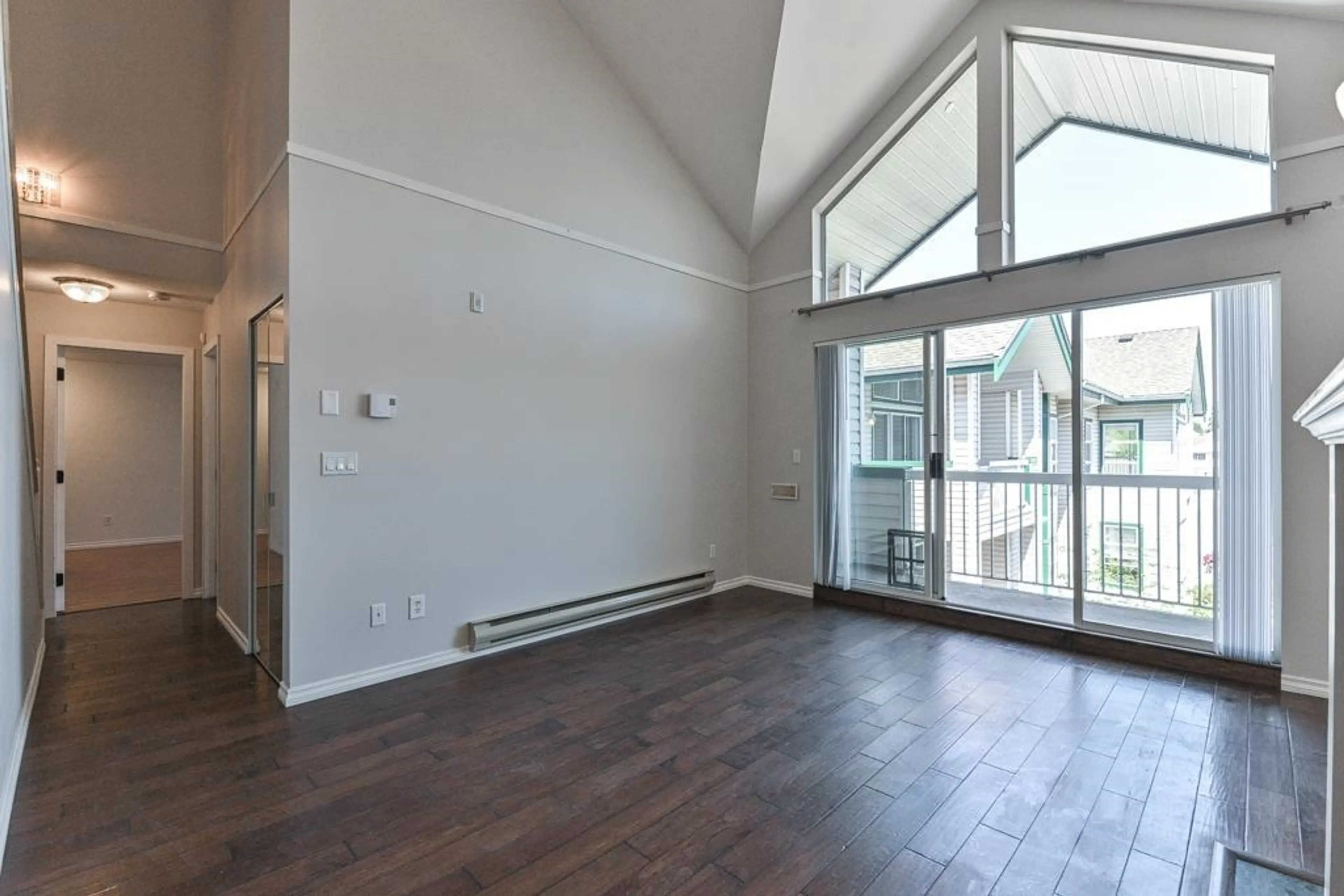 Property at #320 13911 70 AVENUE, Surrey, BC