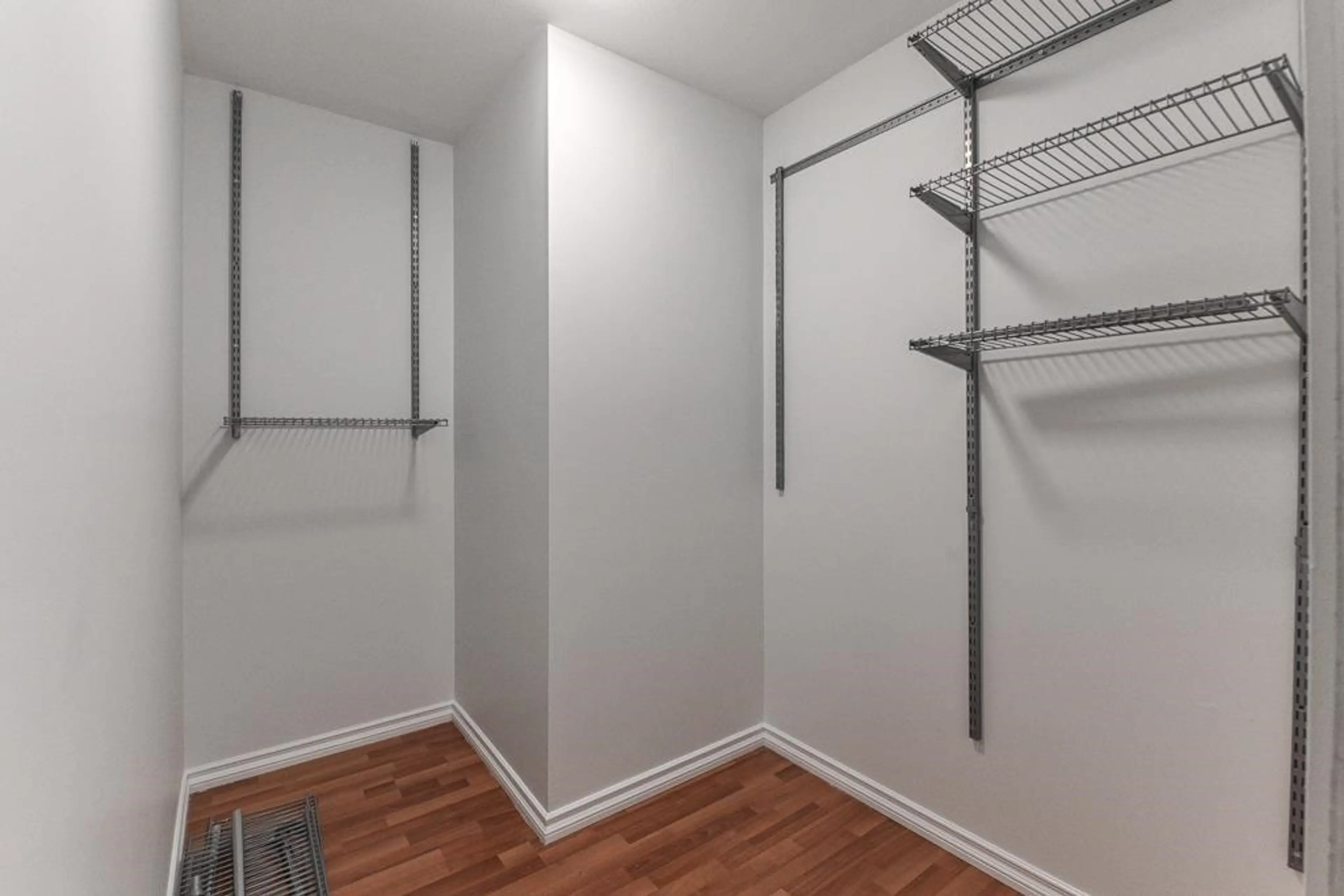 Property at #320 13911 70 AVENUE, Surrey, BC