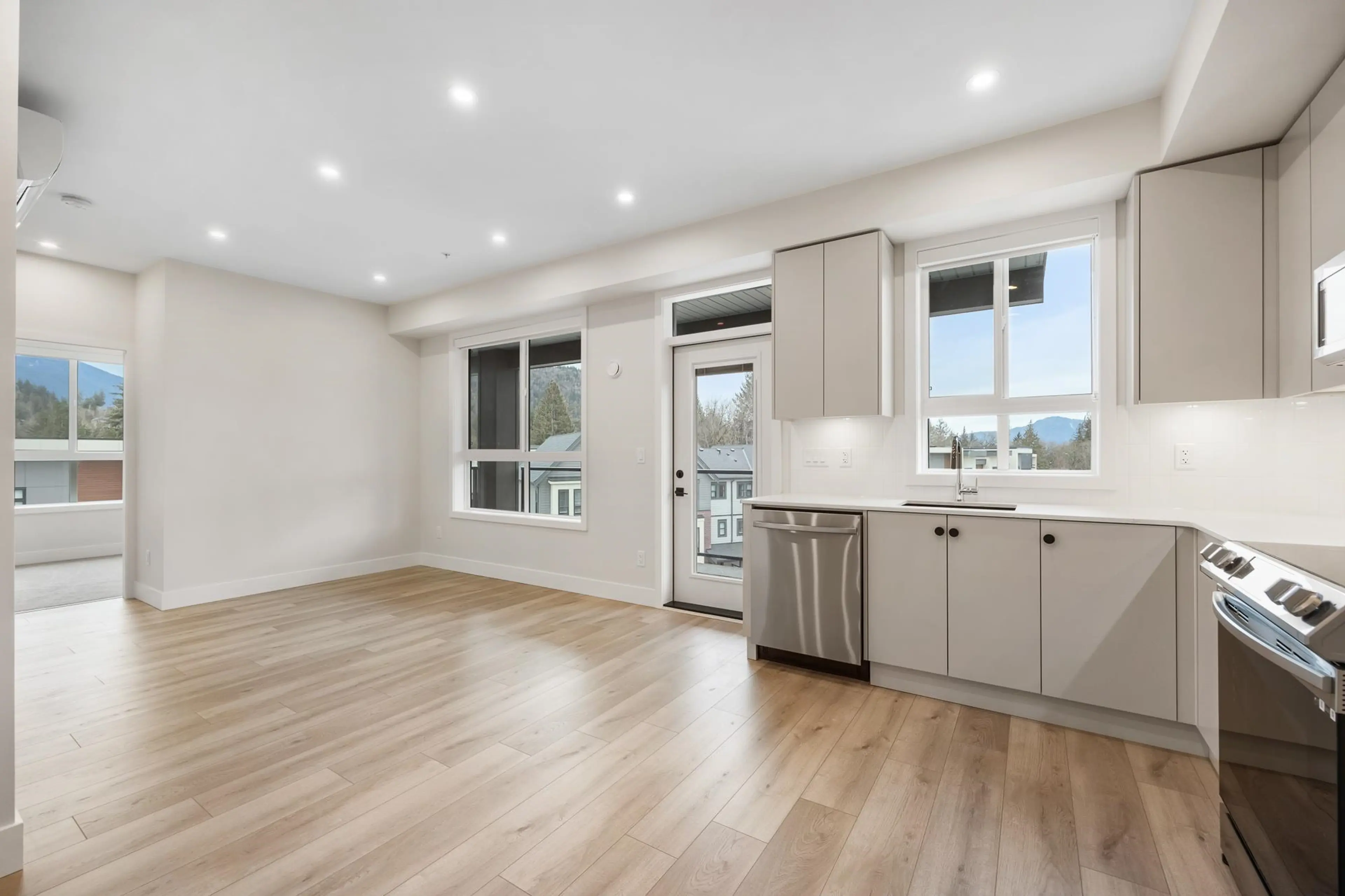 Property at #510 45505 CAMPUS DRIVE, Chilliwack, BC