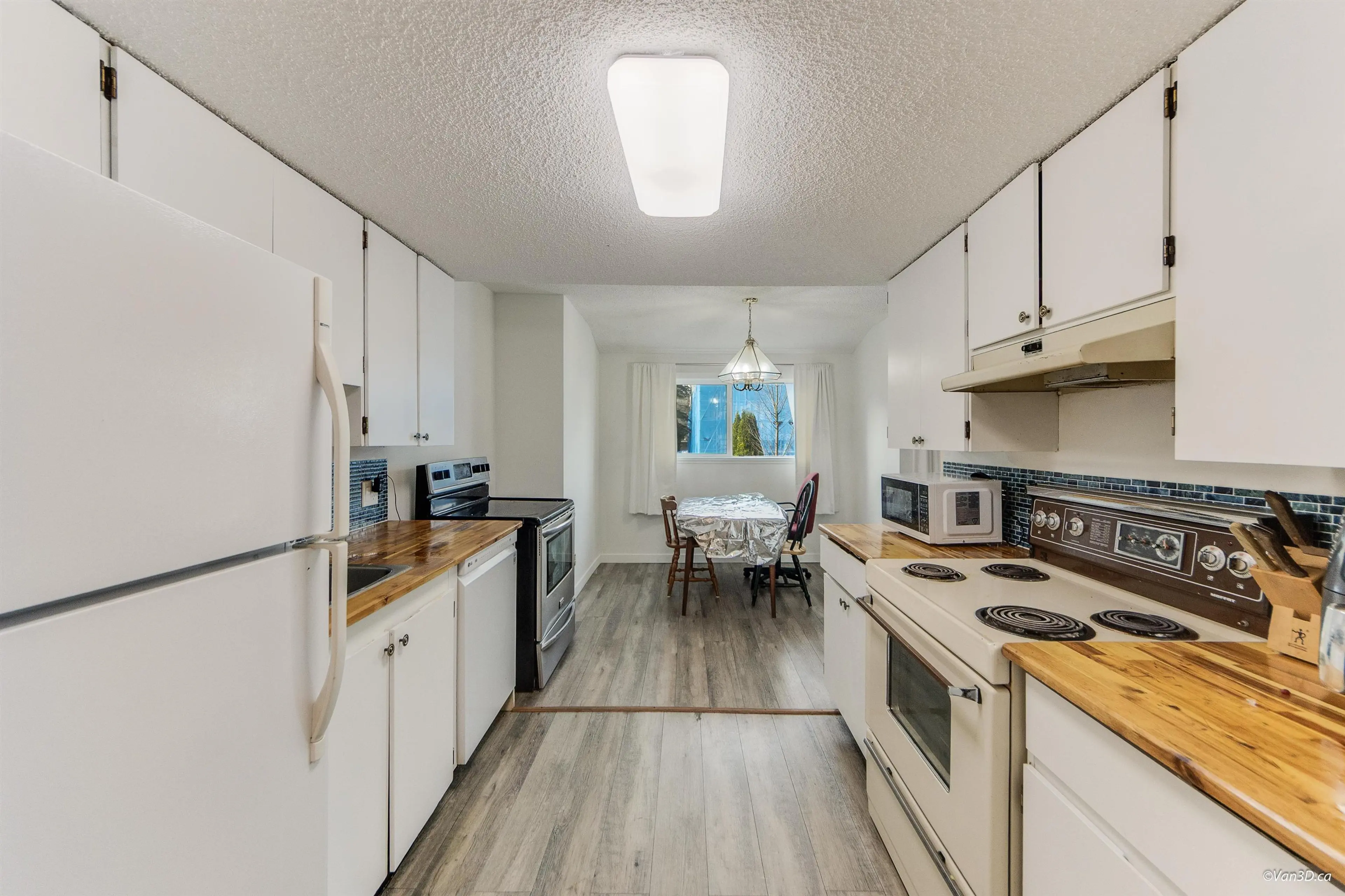 Property at #203 7162 133A STREET, Surrey, BC