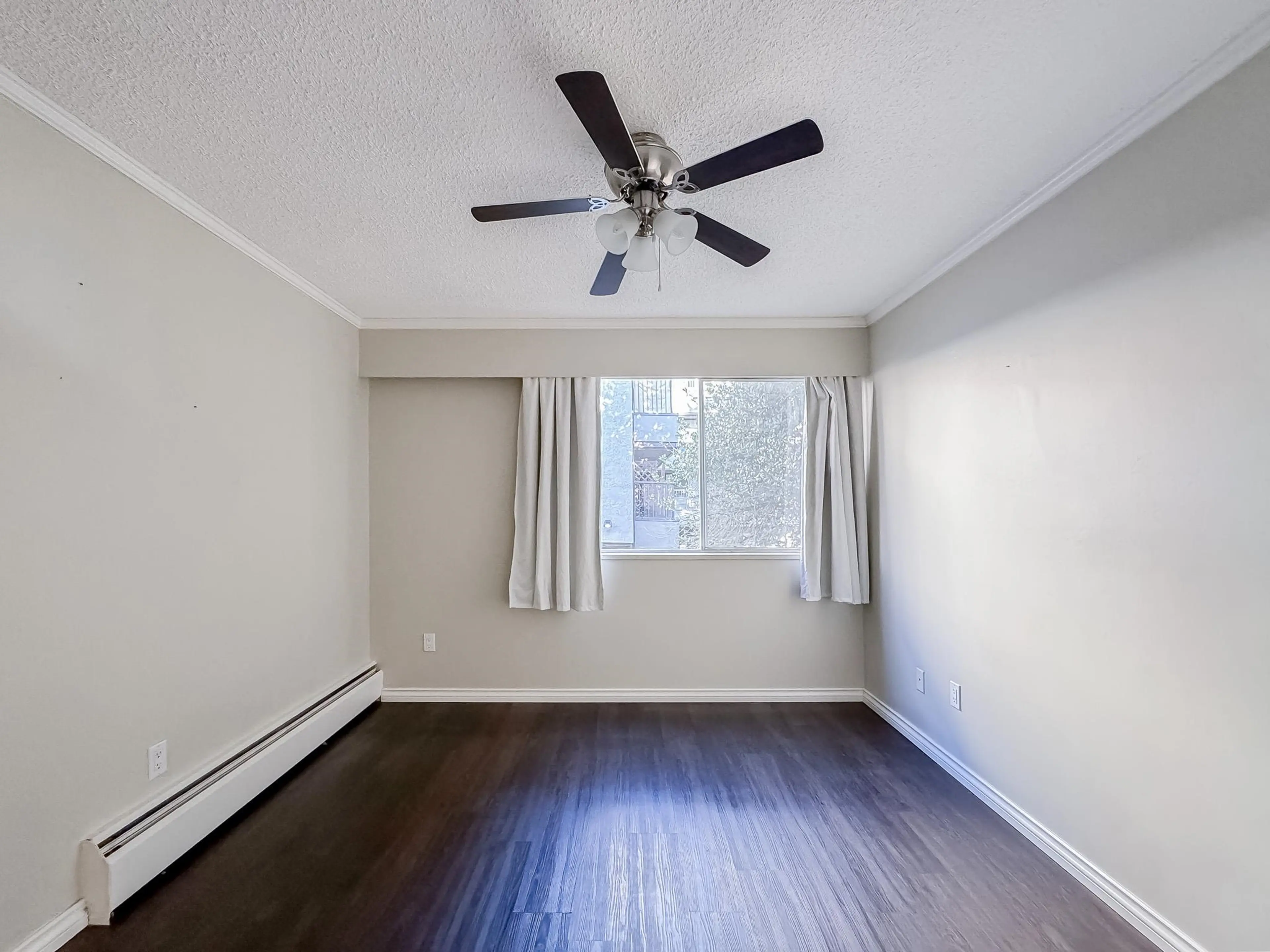 Property at #211 910 FIFTH AVENUE, New Westminster, BC