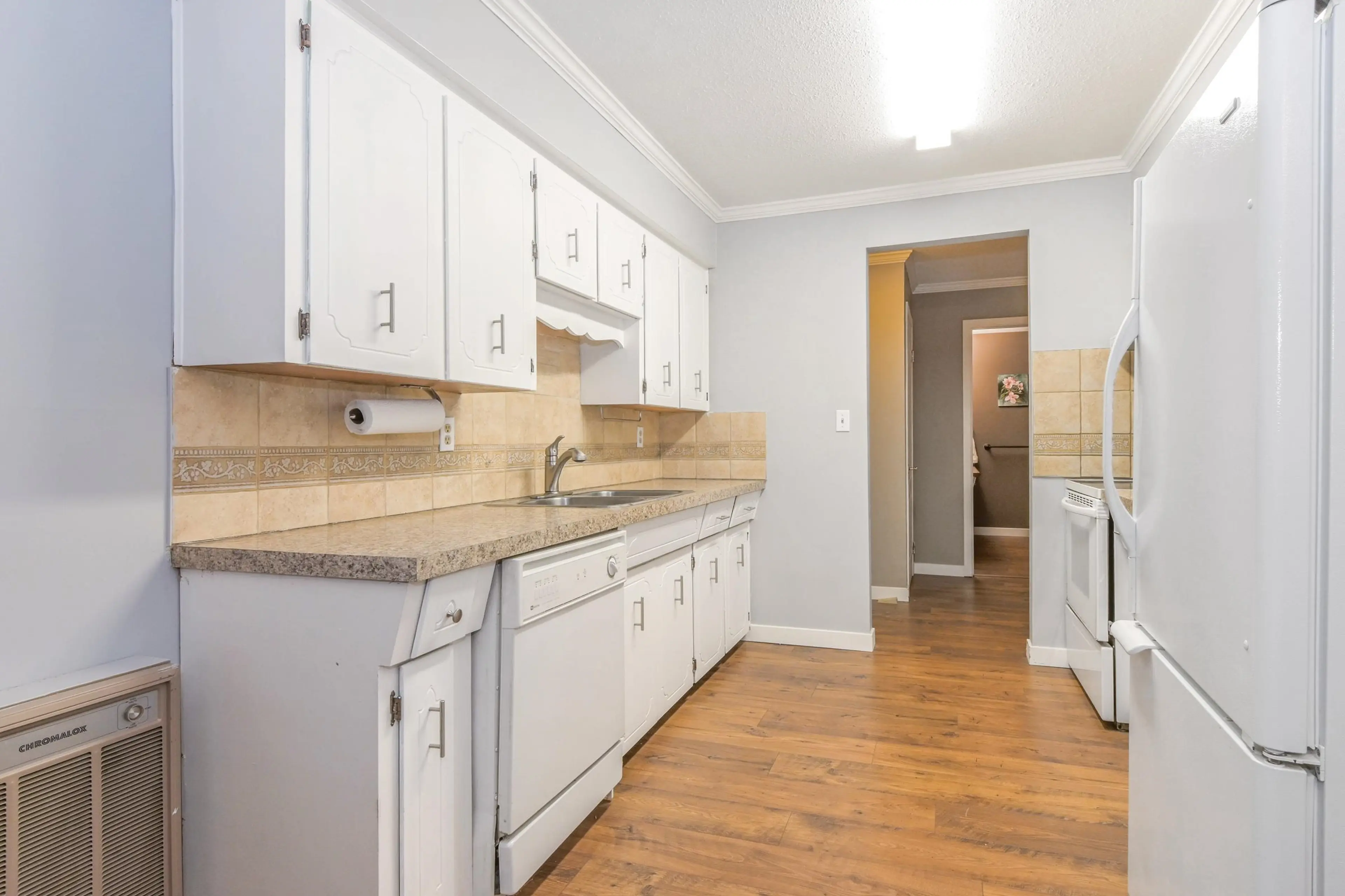 Property at #101 32033 OLD YALE ROAD, Abbotsford, BC