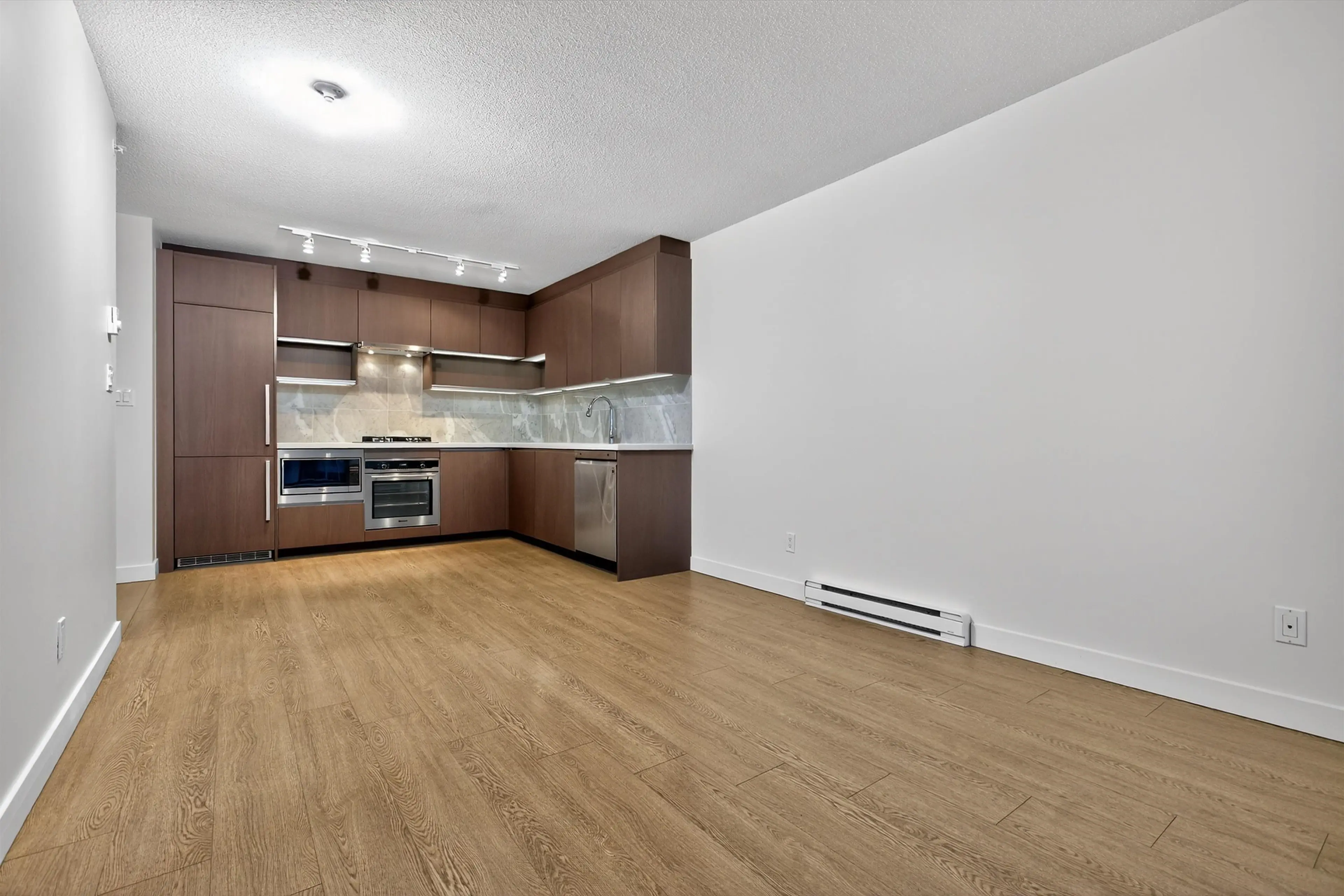 Property at #3008 13696 100 AVENUE, Surrey, BC