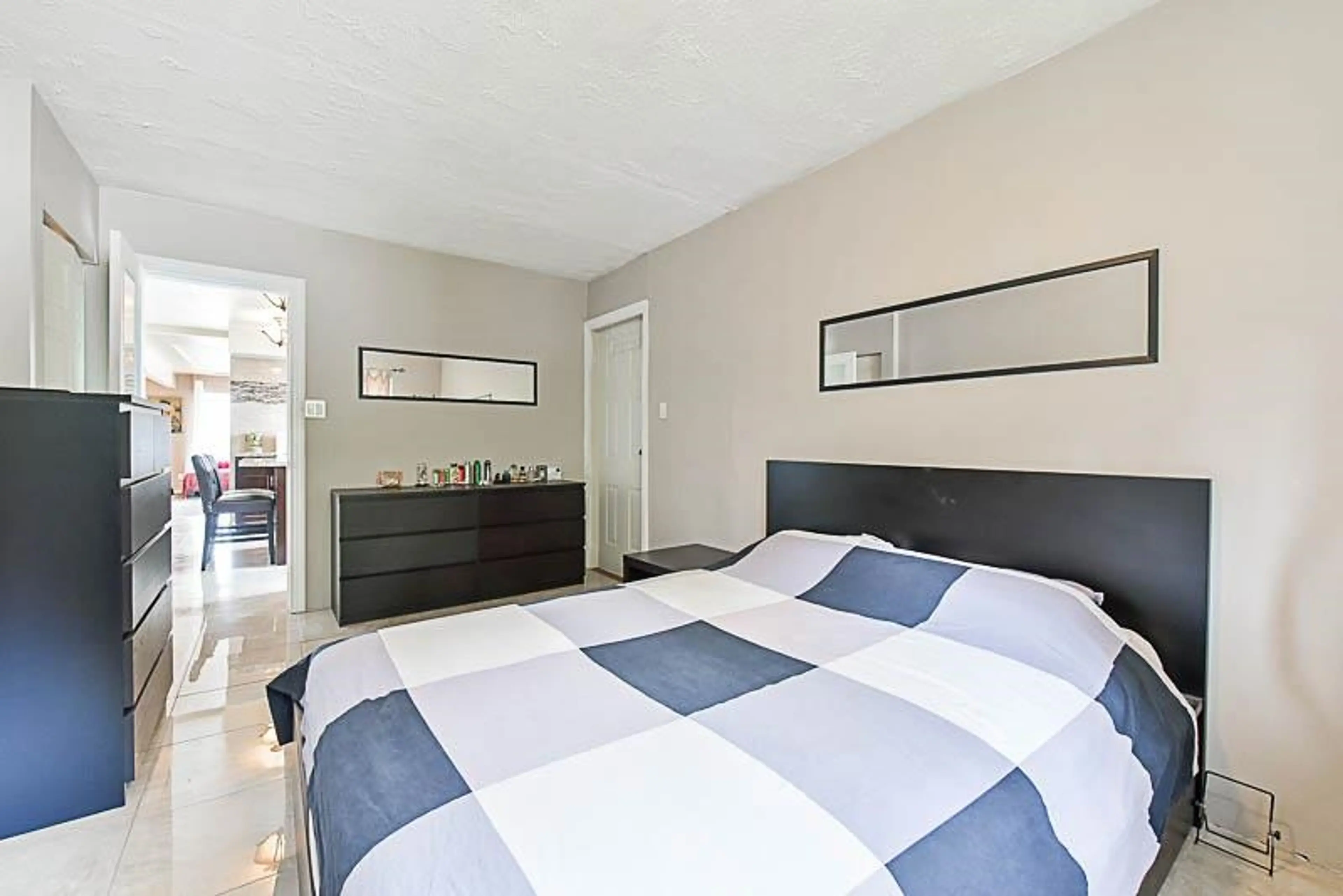 Property at #1335 1337 KAMLOOPS STREET, New Westminster, BC