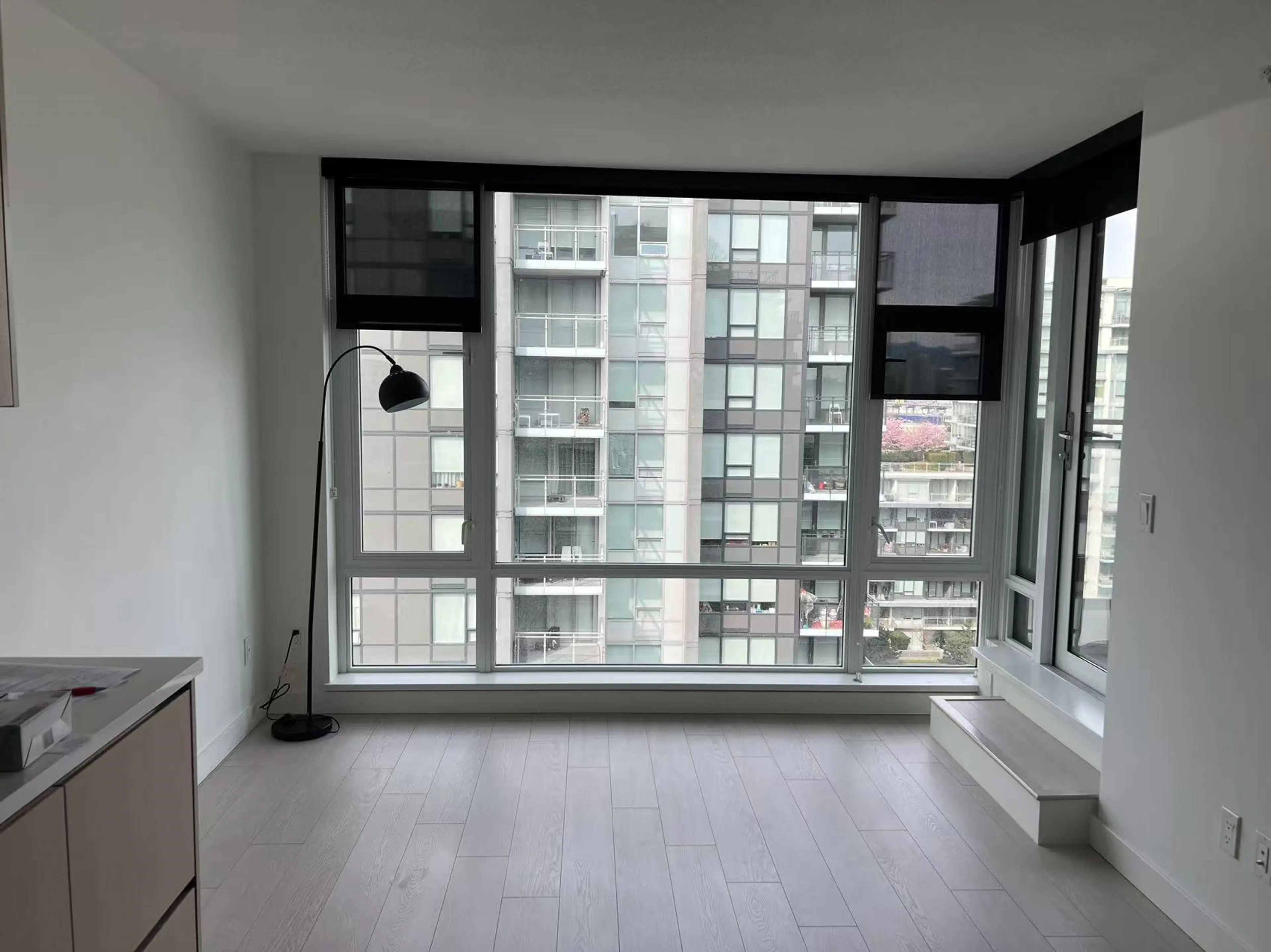 Property at #1606 8800 HAZELBRIDGE WAY, Richmond, BC