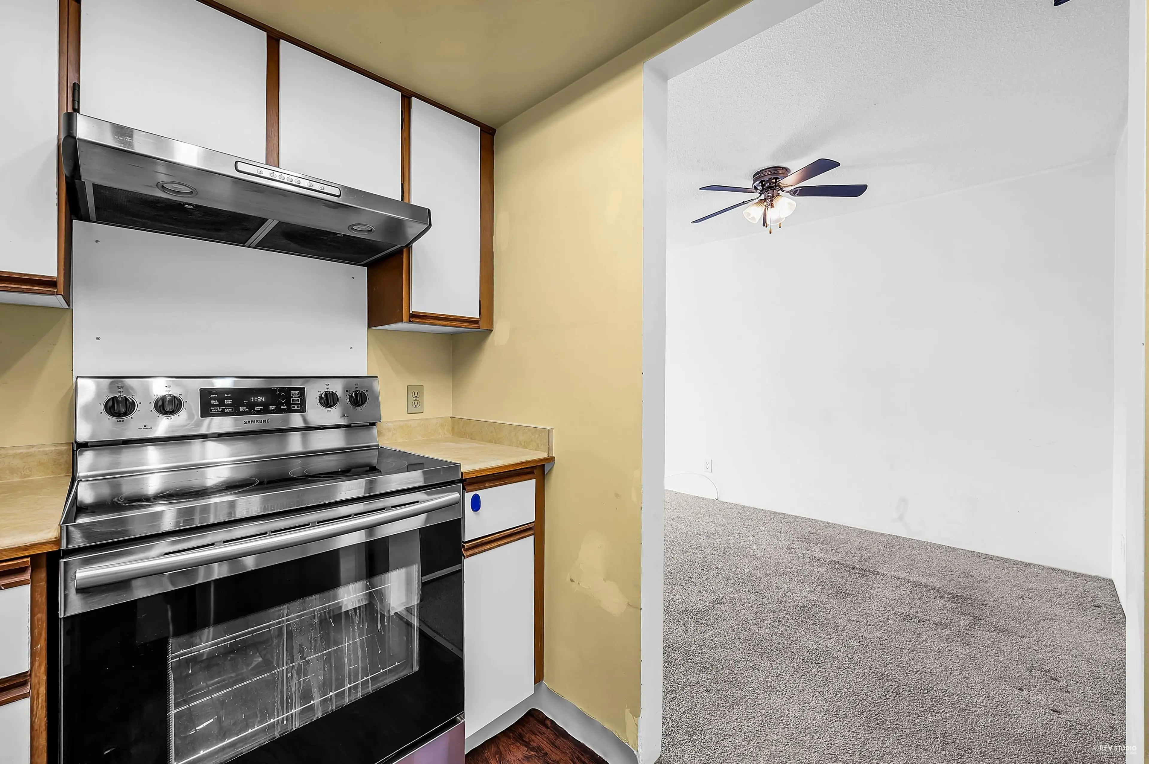 Property at #108 812 MILTON STREET, New Westminster, BC