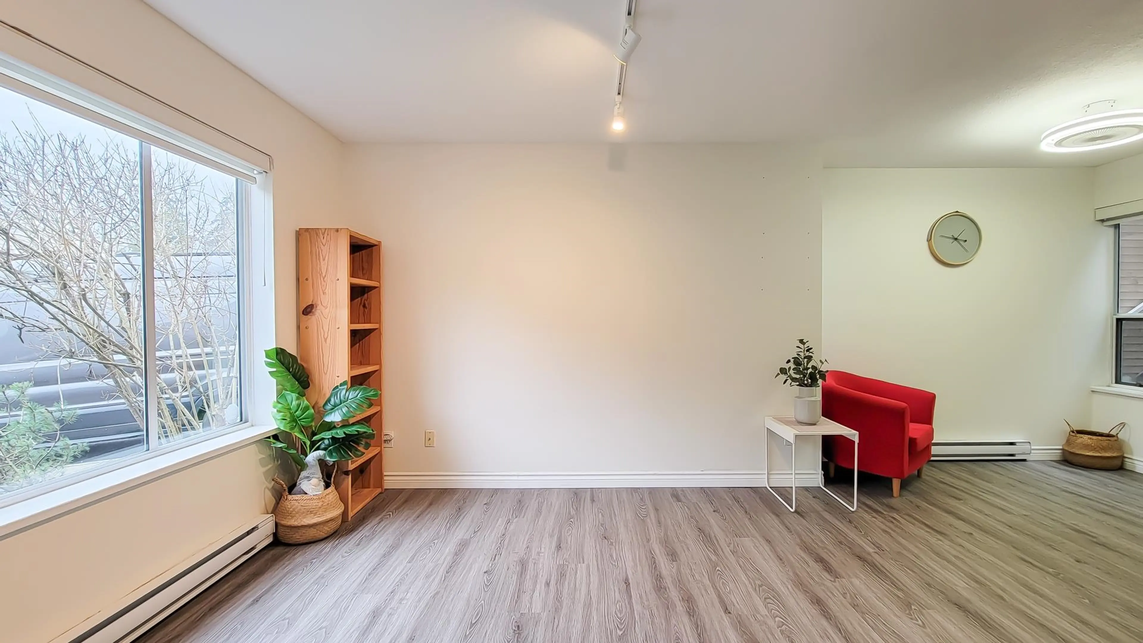 Property at #1103 1750 MCKENZIE ROAD, Abbotsford, BC