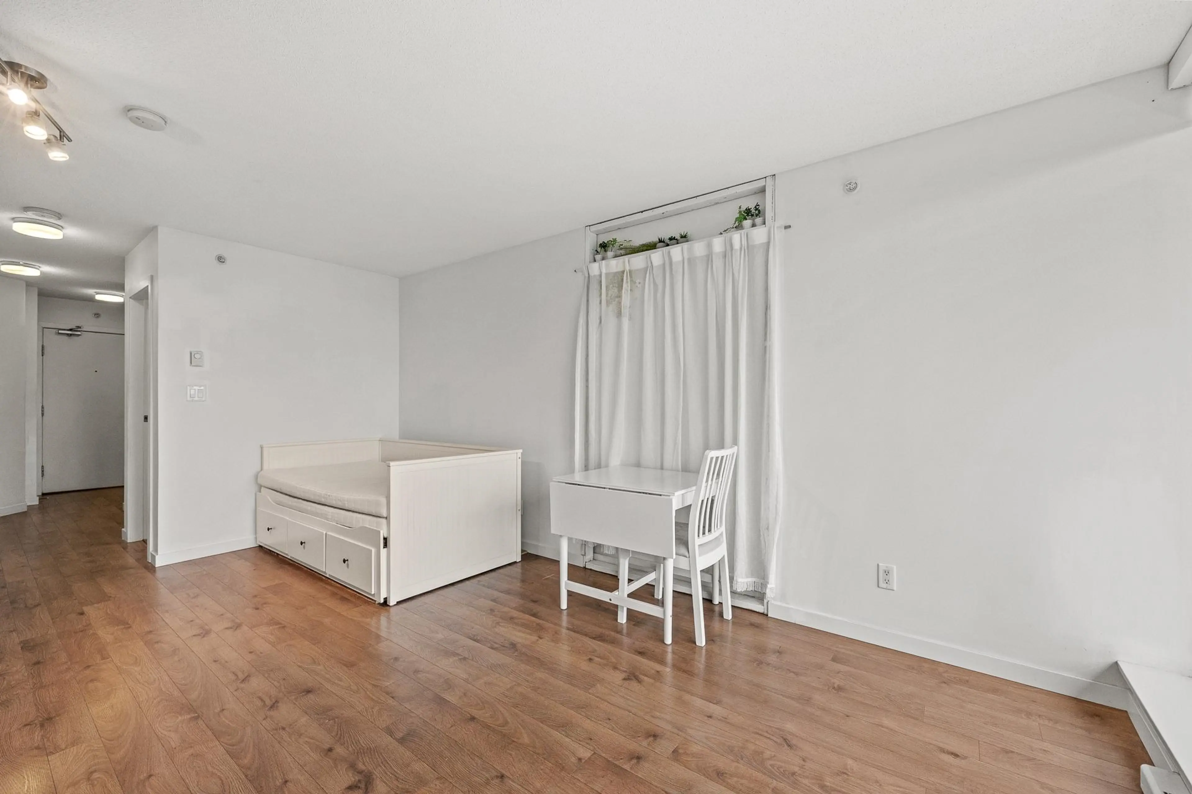 Property at #2511 13325 102A AVENUE, Surrey, BC