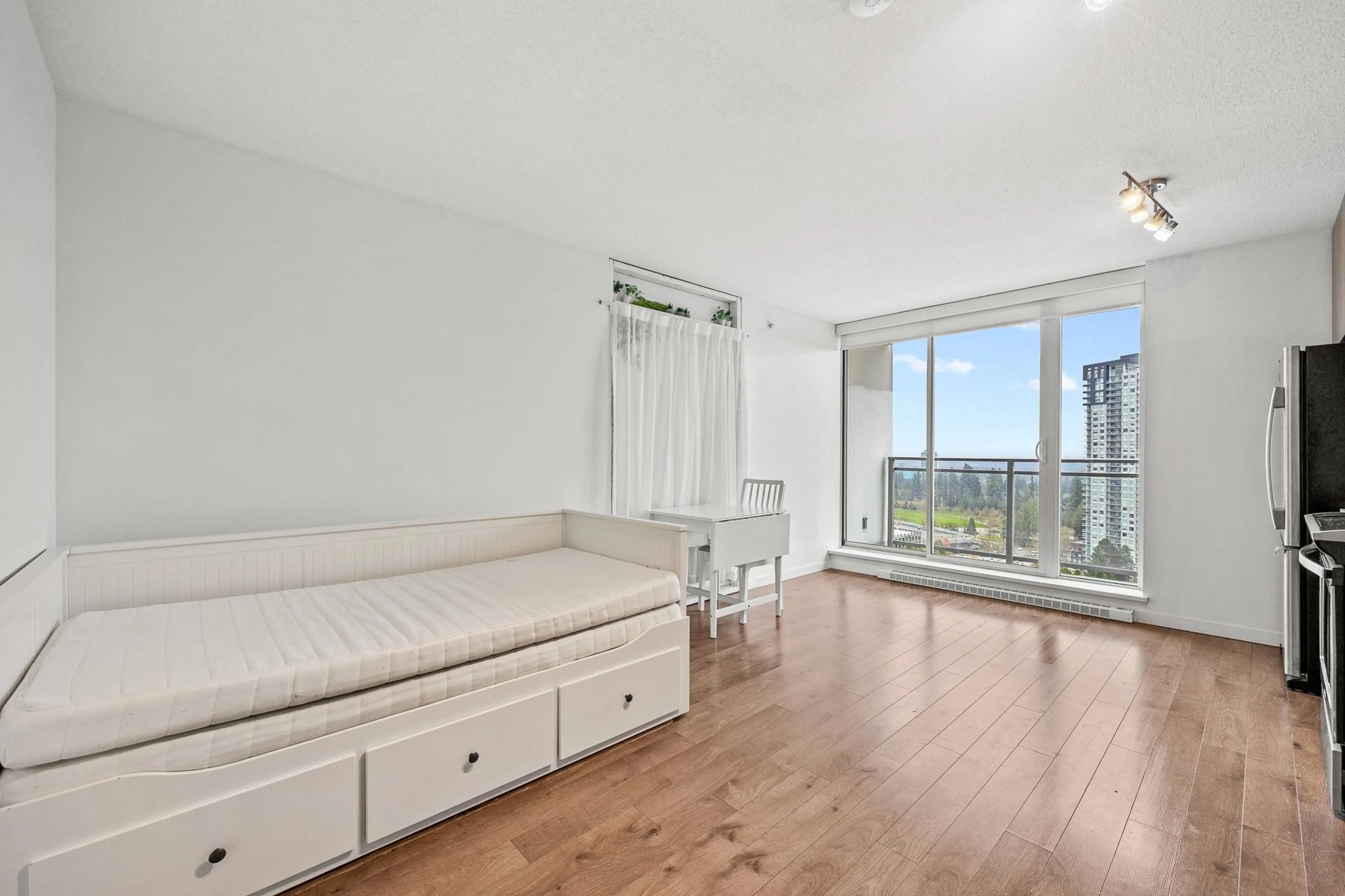 Property at #2511 13325 102A AVENUE, Surrey, BC