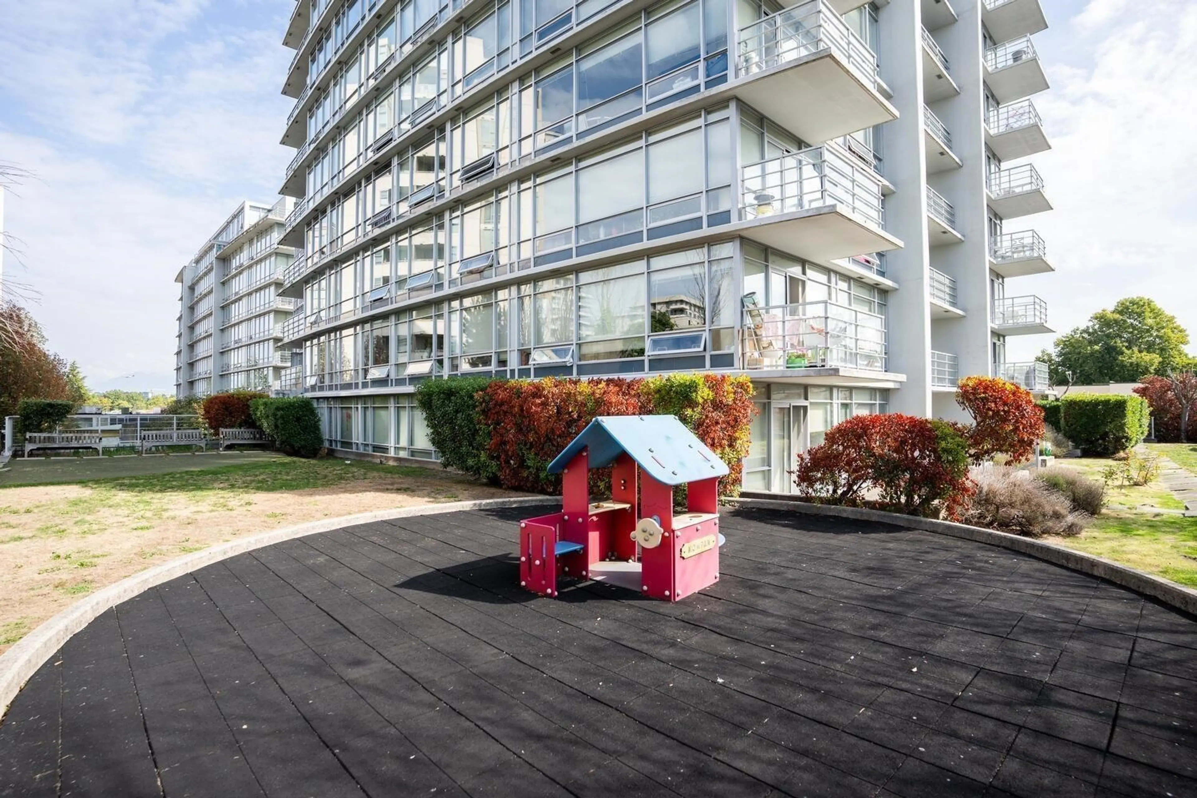 Property at #1605 8288 LANSDOWNE ROAD, Richmond, BC