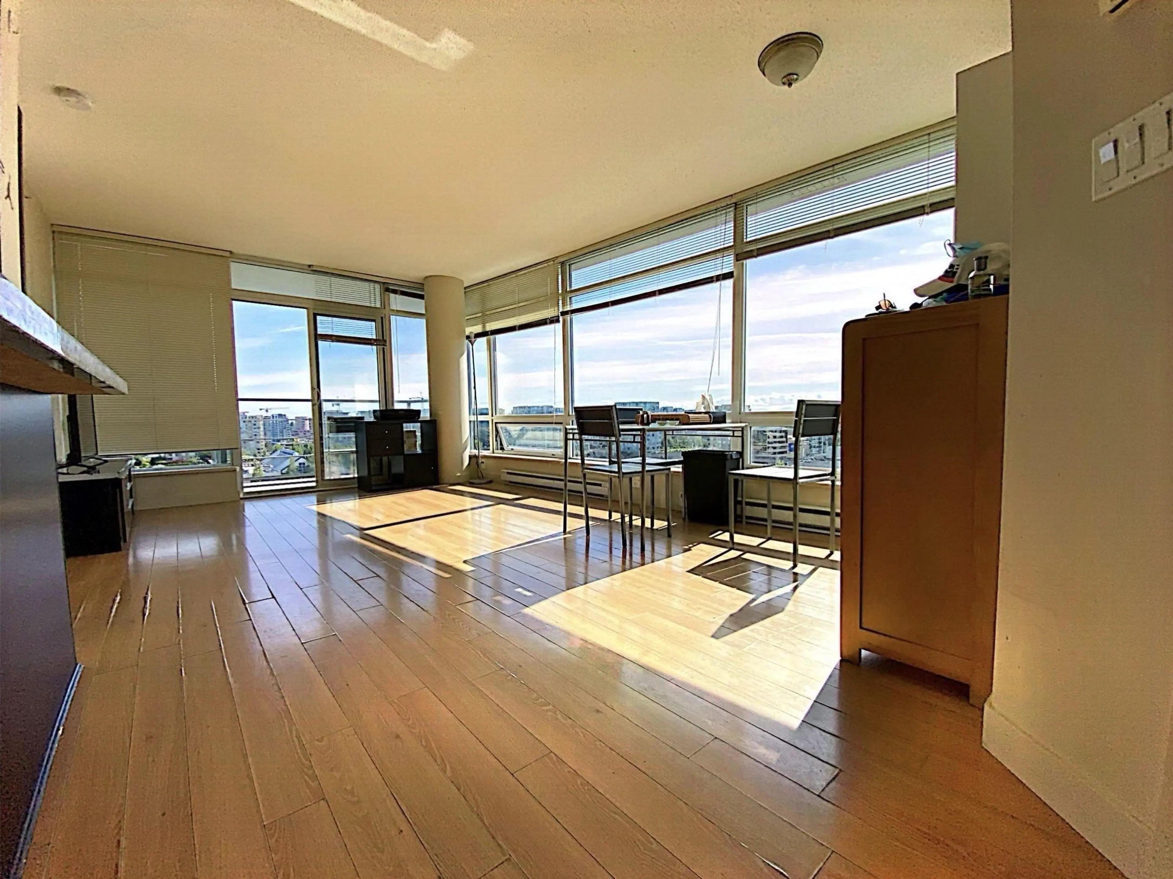 Property at #1605 8288 LANSDOWNE ROAD, Richmond, BC