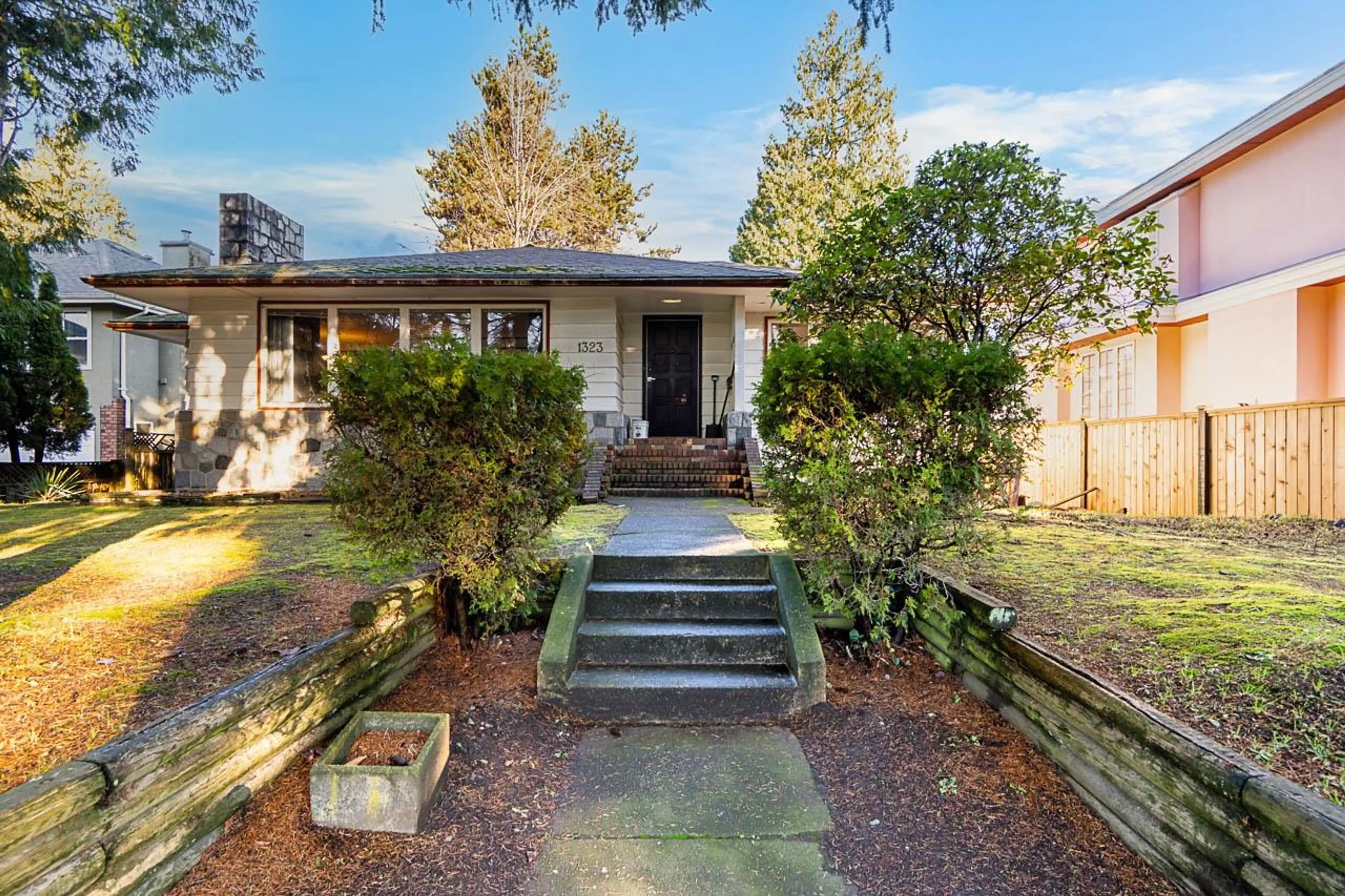 Property at 1323 W 49TH AVENUE, Vancouver, BC