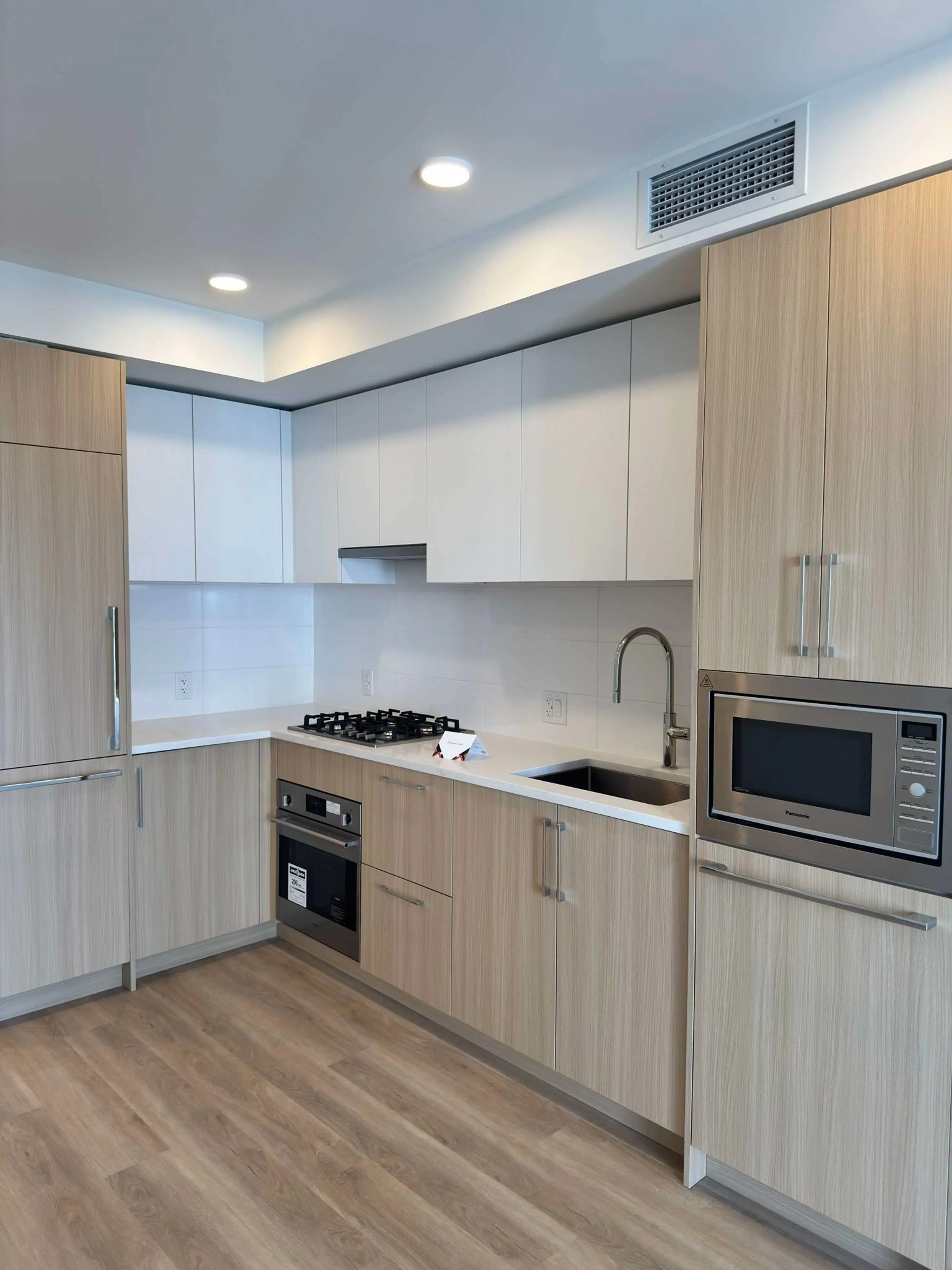 Property at #2008 9675 KING GEORGE BOULEVARD, Surrey, BC