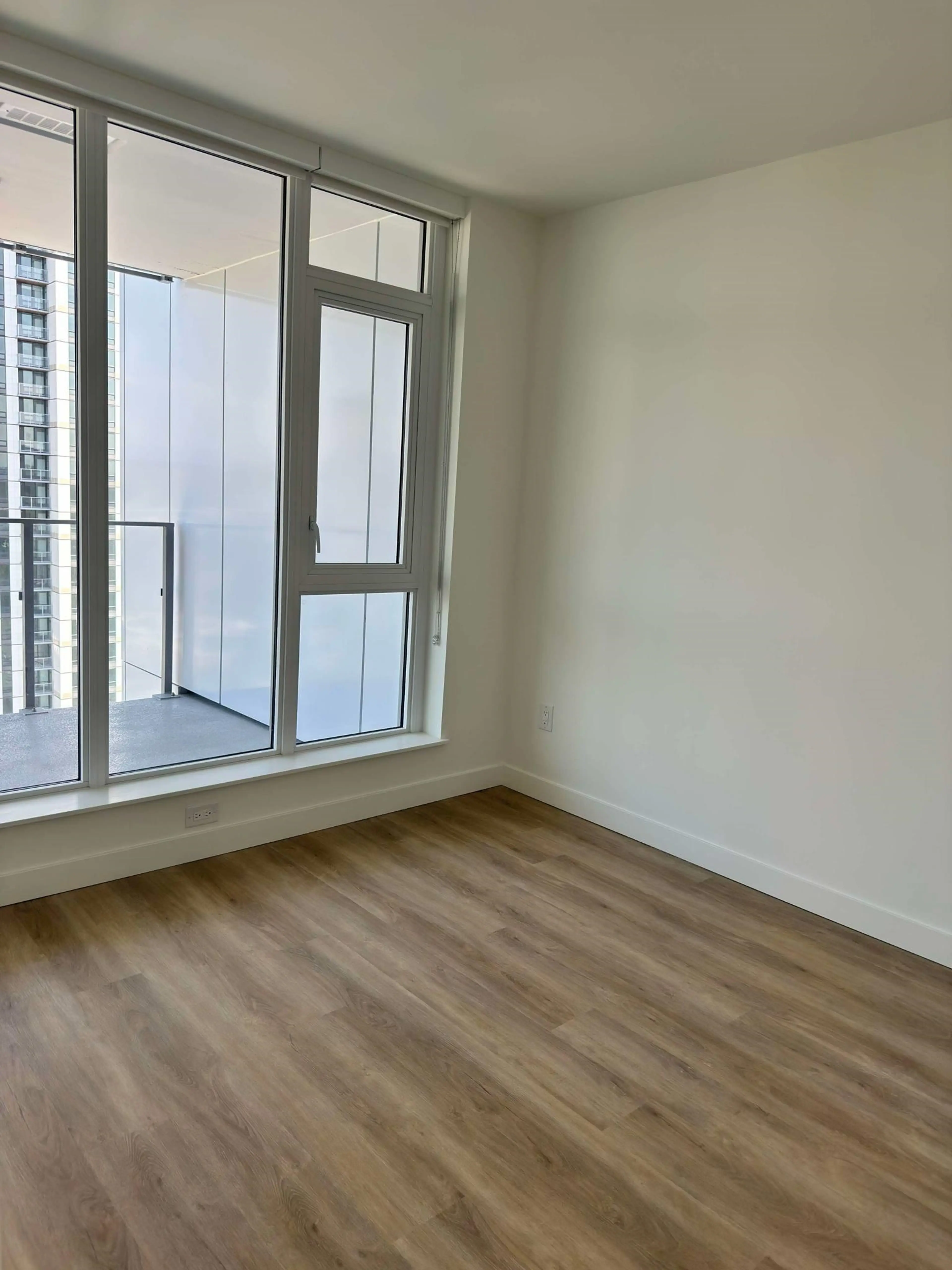 Property at #2008 9675 KING GEORGE BOULEVARD, Surrey, BC