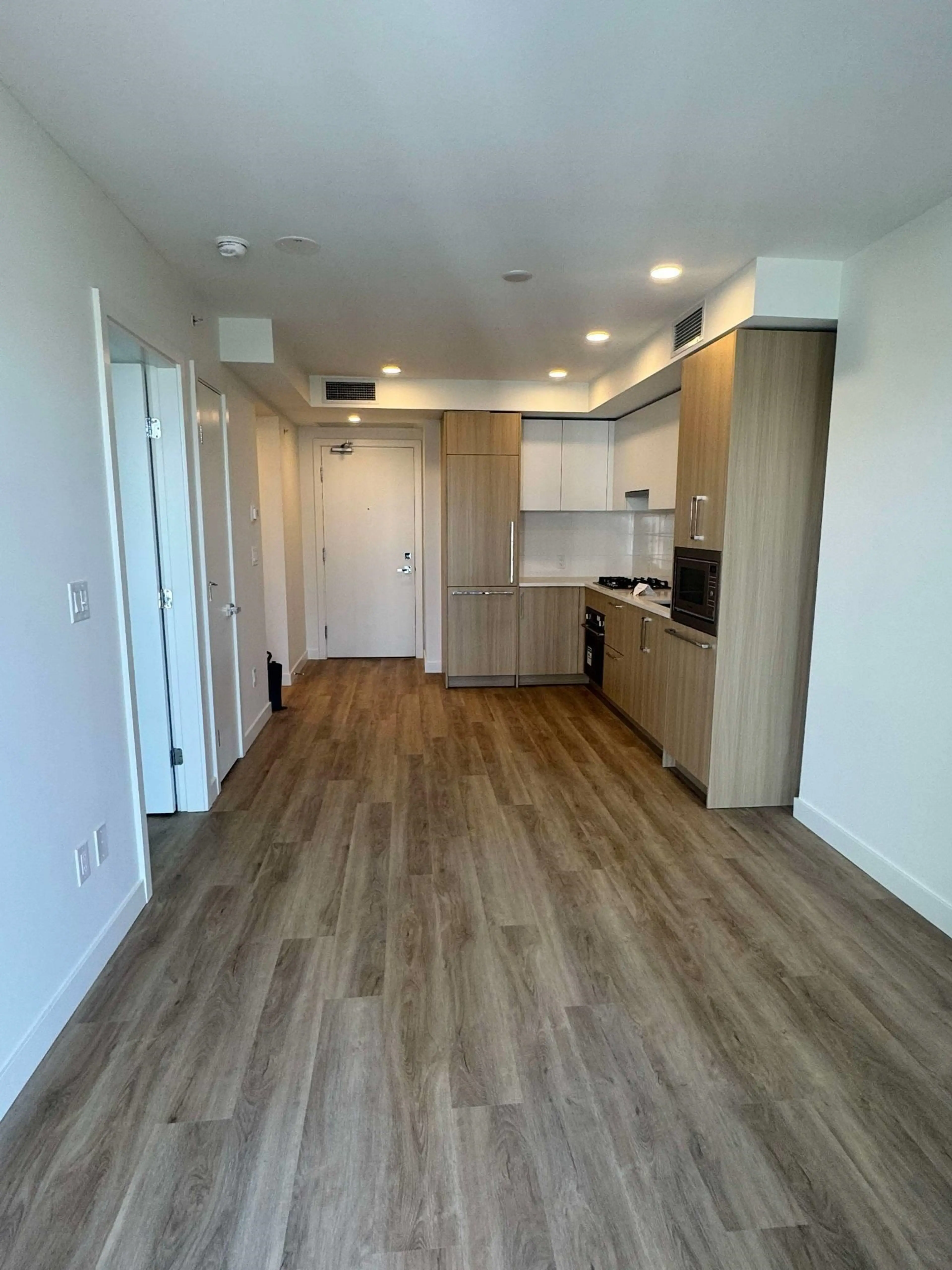 Property at #2008 9675 KING GEORGE BOULEVARD, Surrey, BC