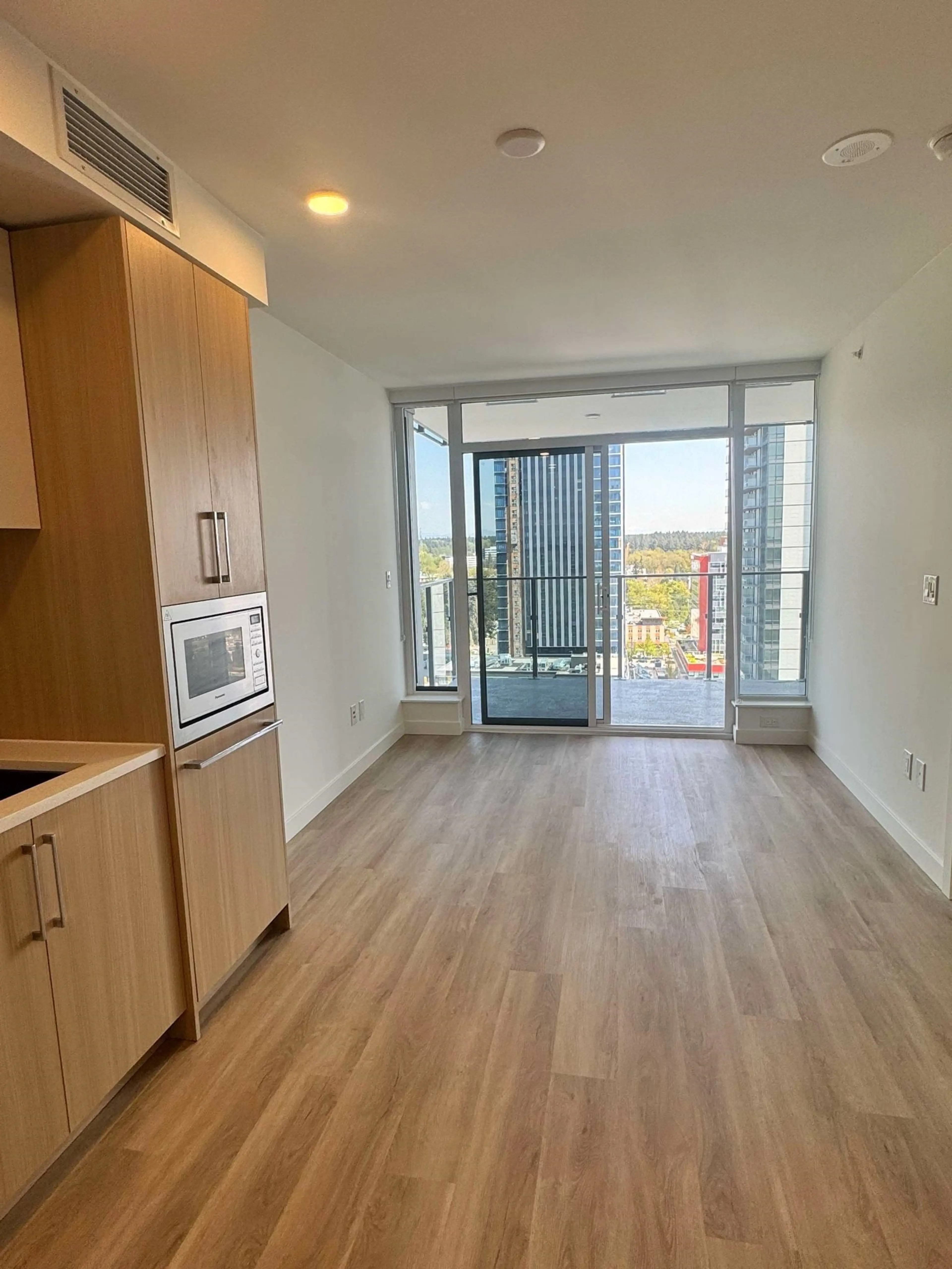 Property at #2008 9675 KING GEORGE BOULEVARD, Surrey, BC