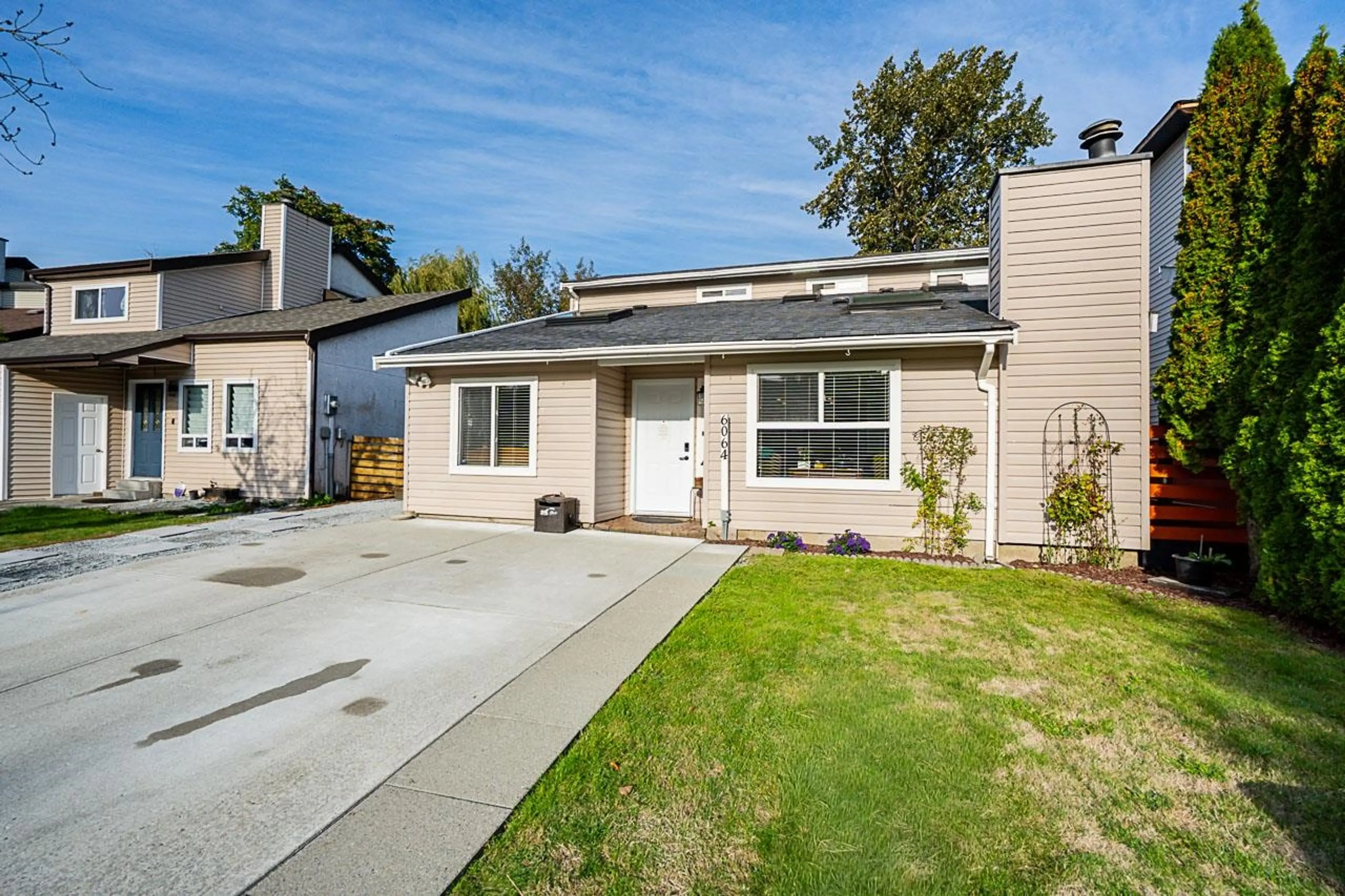 Property at 6064 BROOKS CRESCENT, Surrey, BC