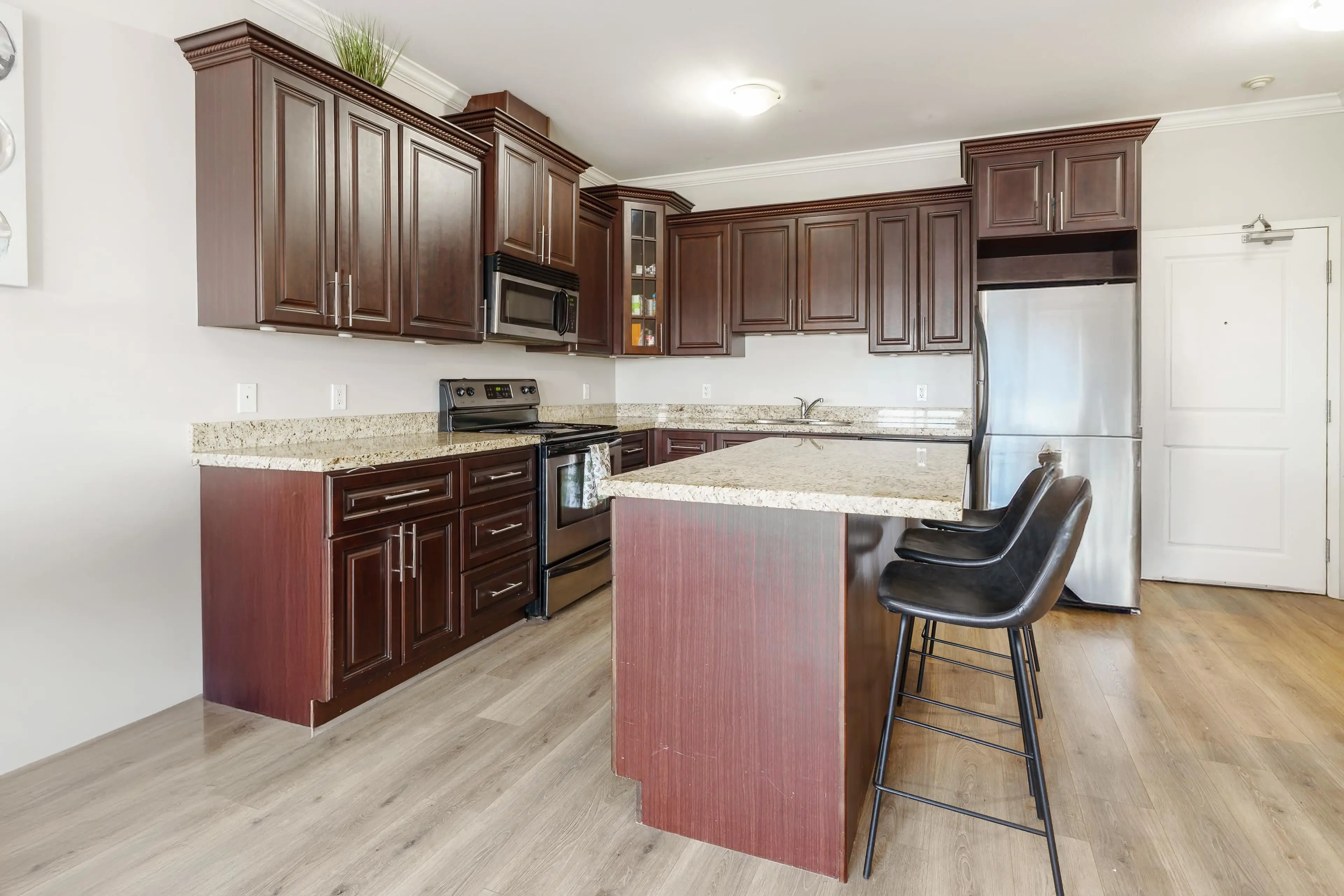 Property at #401 22363 SELKIRK AVENUE, Maple Ridge, BC