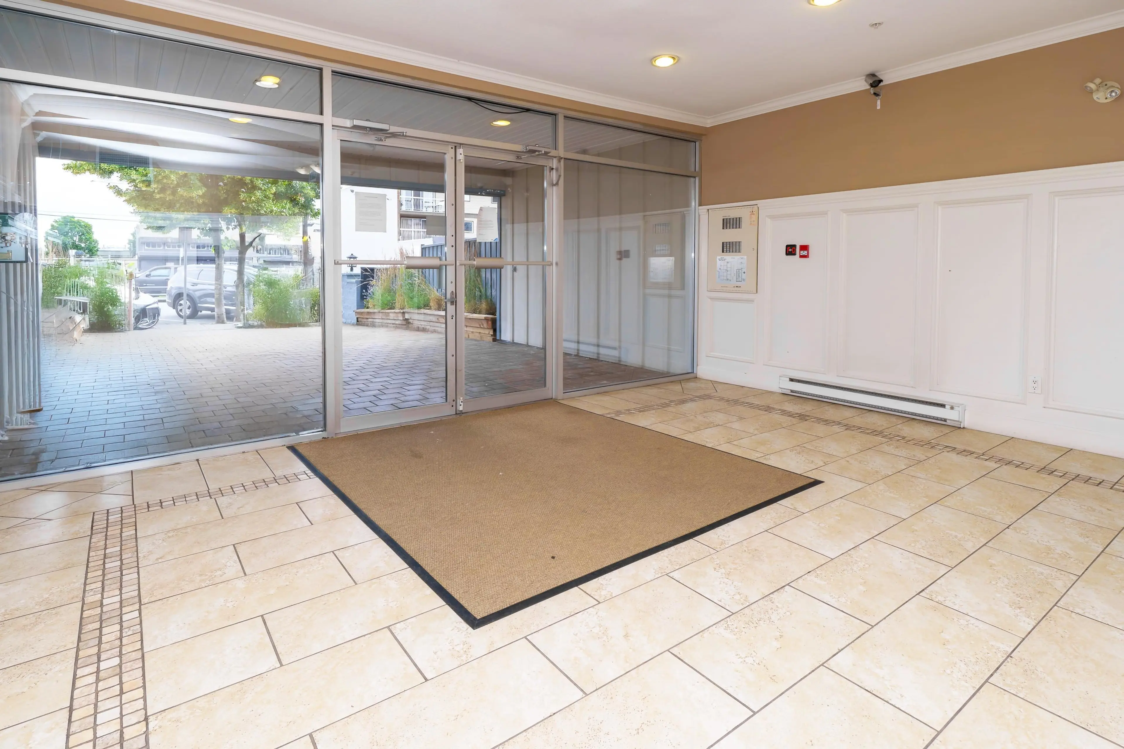 Property at #401 22363 SELKIRK AVENUE, Maple Ridge, BC