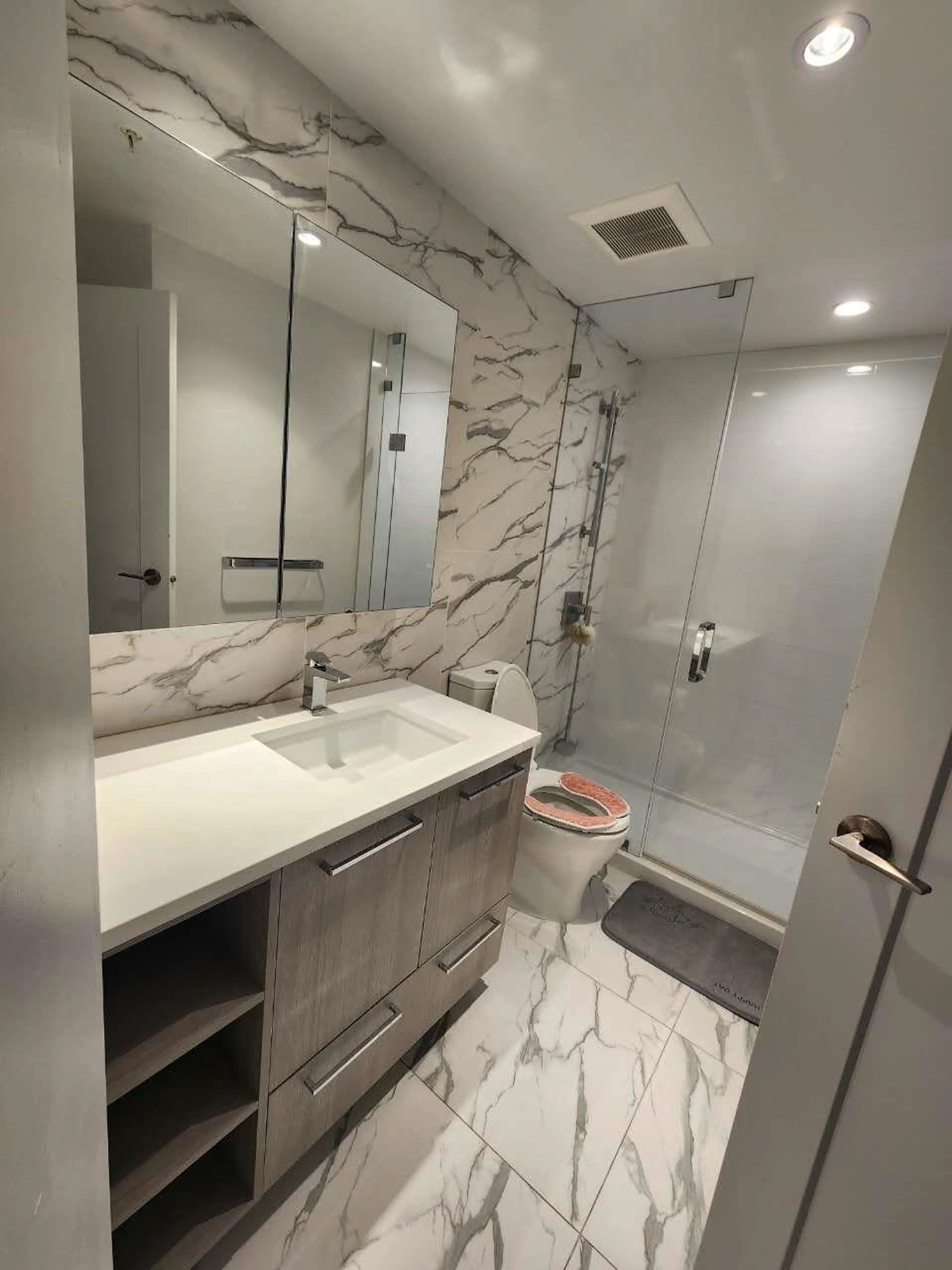 Property at #1605 8199 CAPSTAN WAY, Richmond, BC