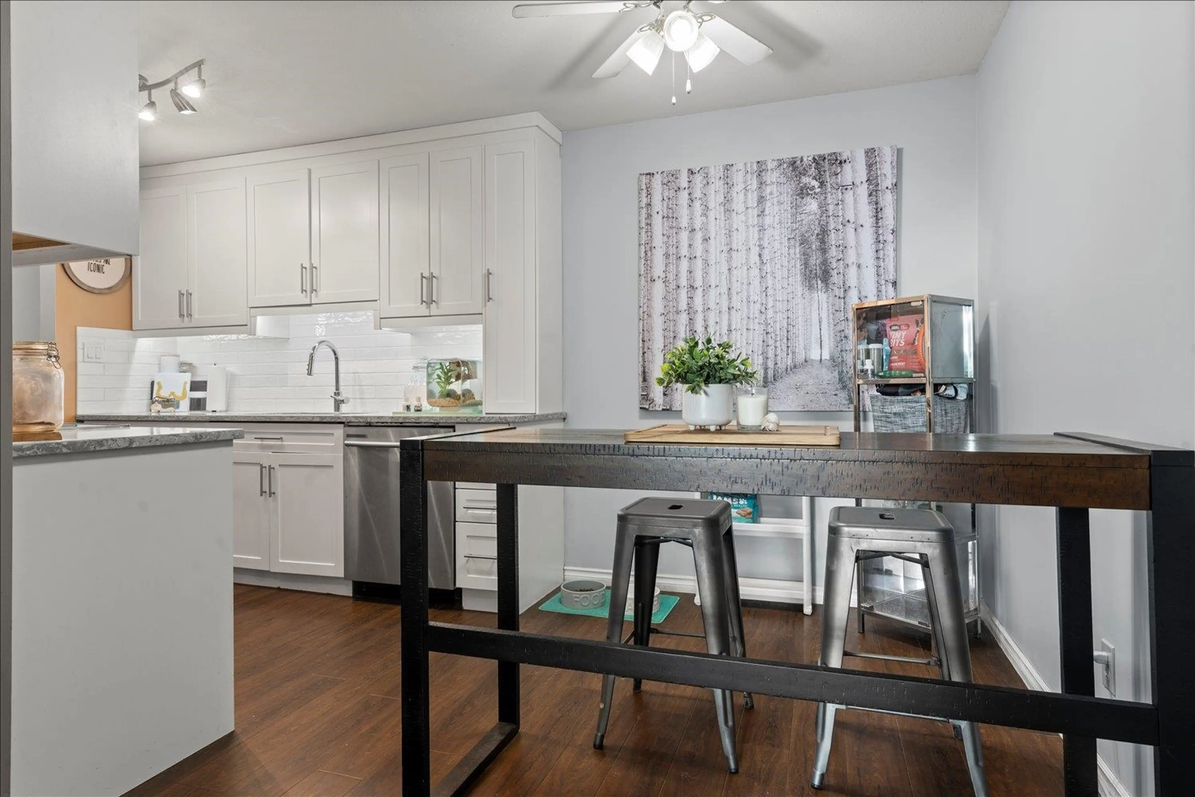 Property at #103 2567 VICTORIA STREET, Abbotsford, BC