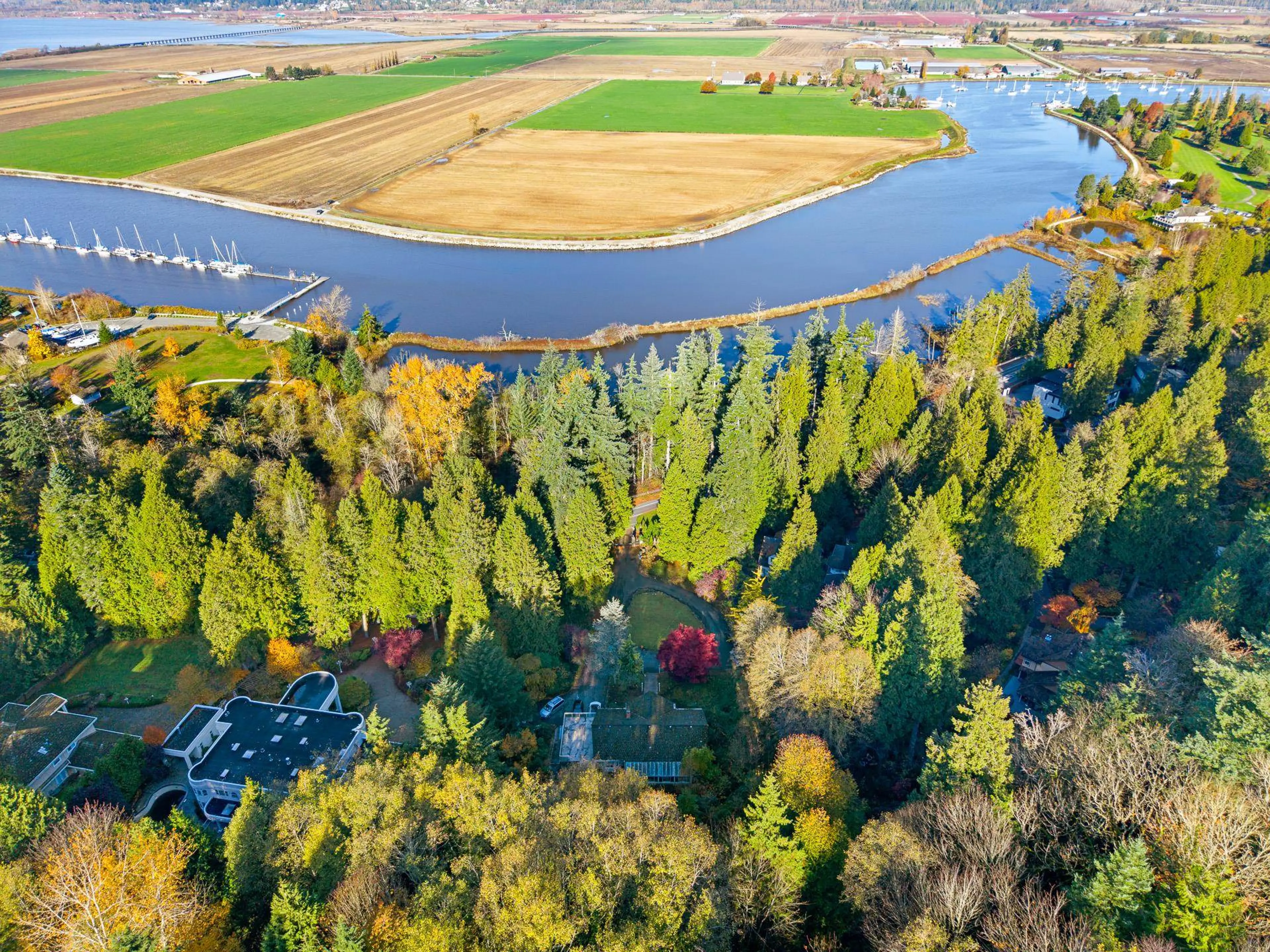 Property at 13838 CRESCENT ROAD, Surrey, BC