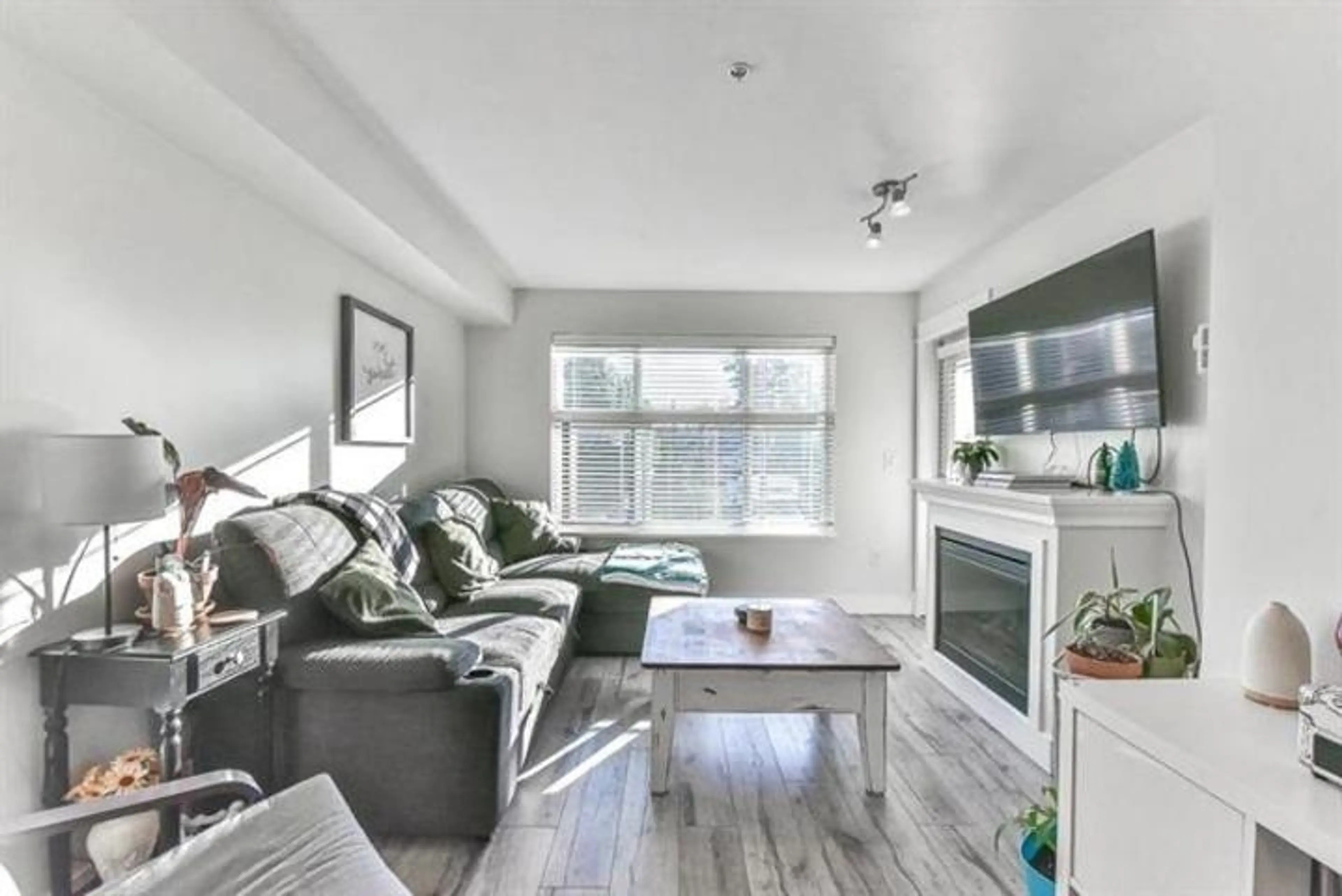 Property at #203 2515 PARK DRIVE, Abbotsford, BC