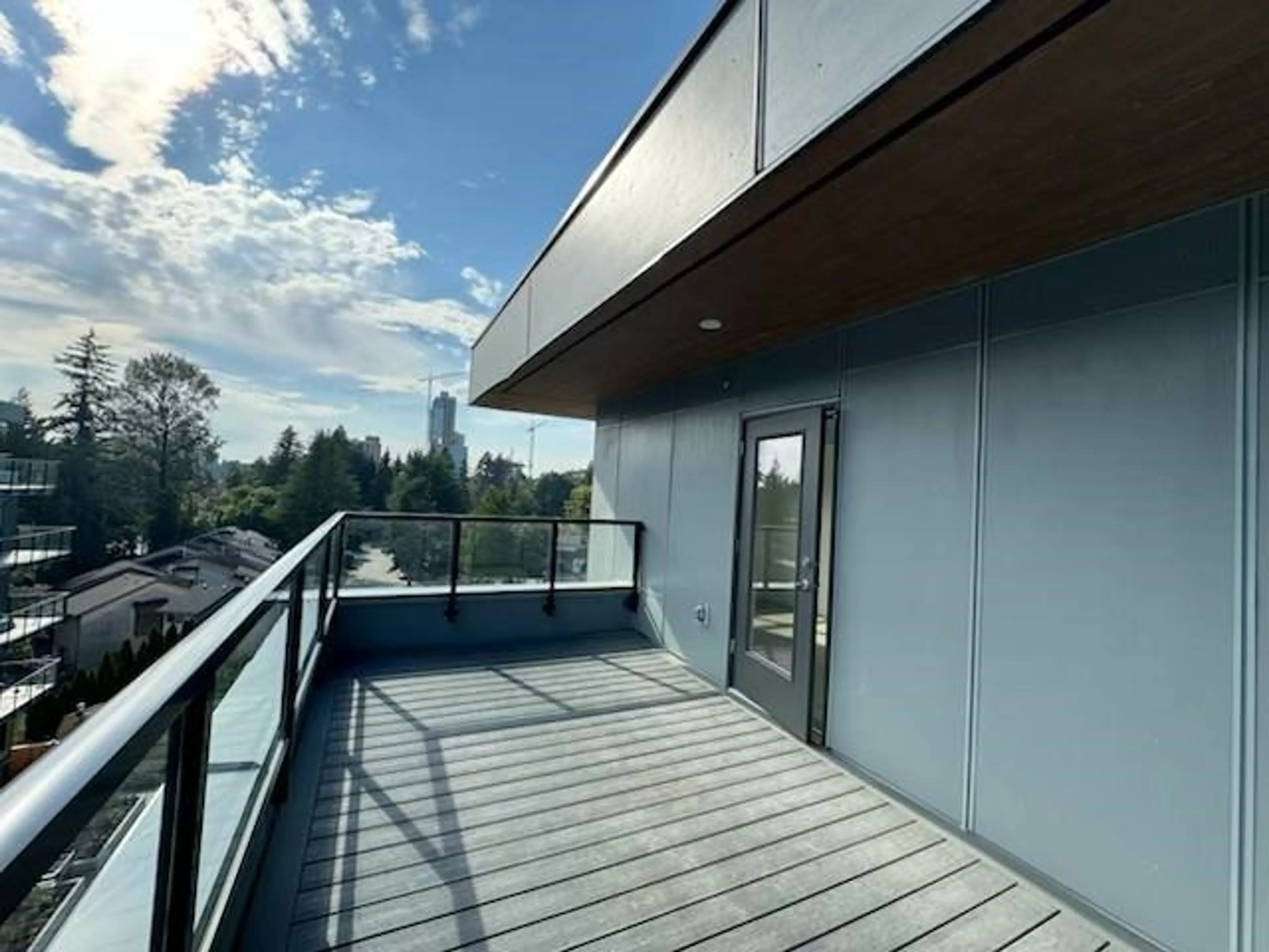 Property at #618 13968 LAUREL DRIVE, Surrey, BC