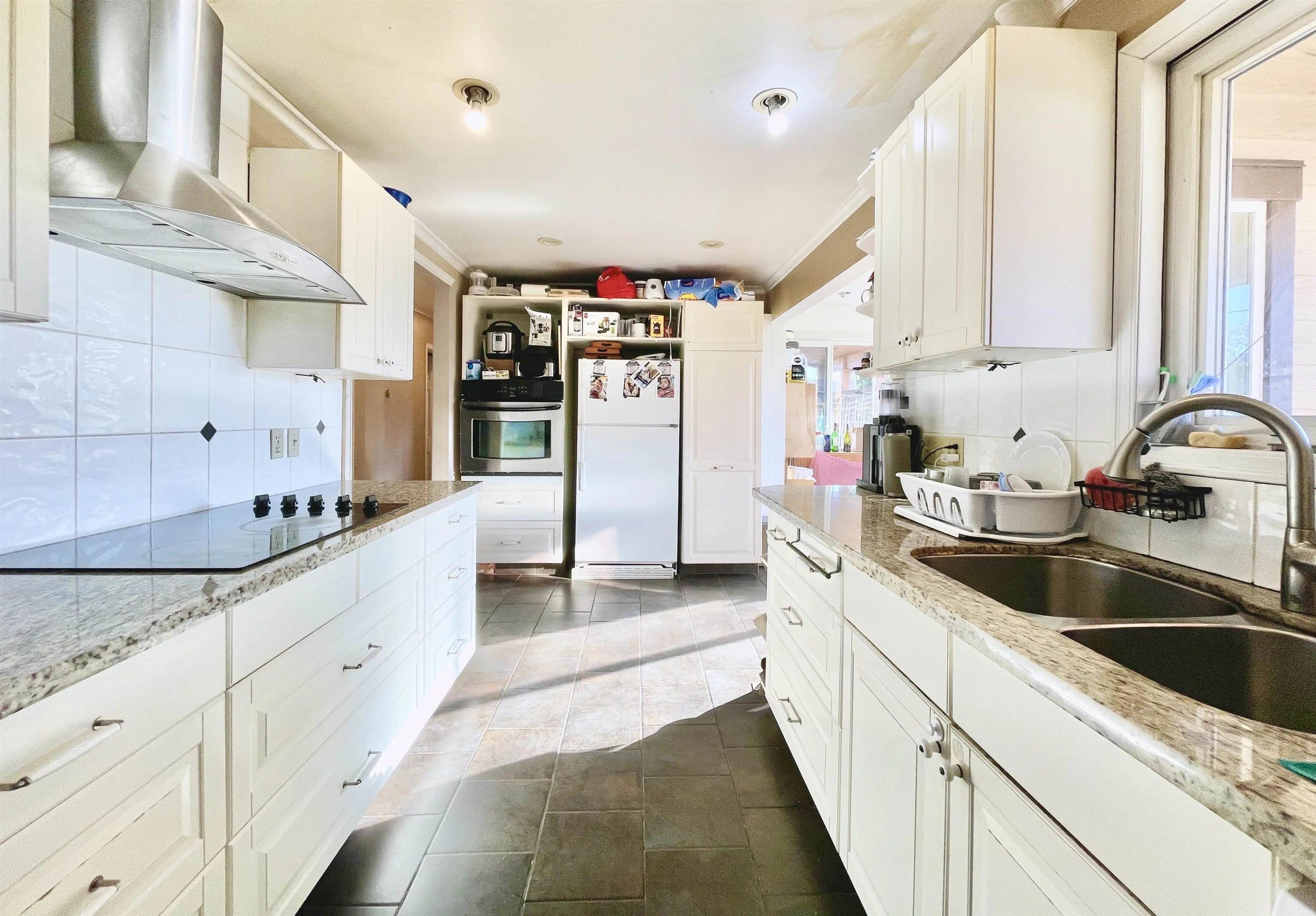 Property at 5693 DOLPHIN STREET, Sechelt, BC