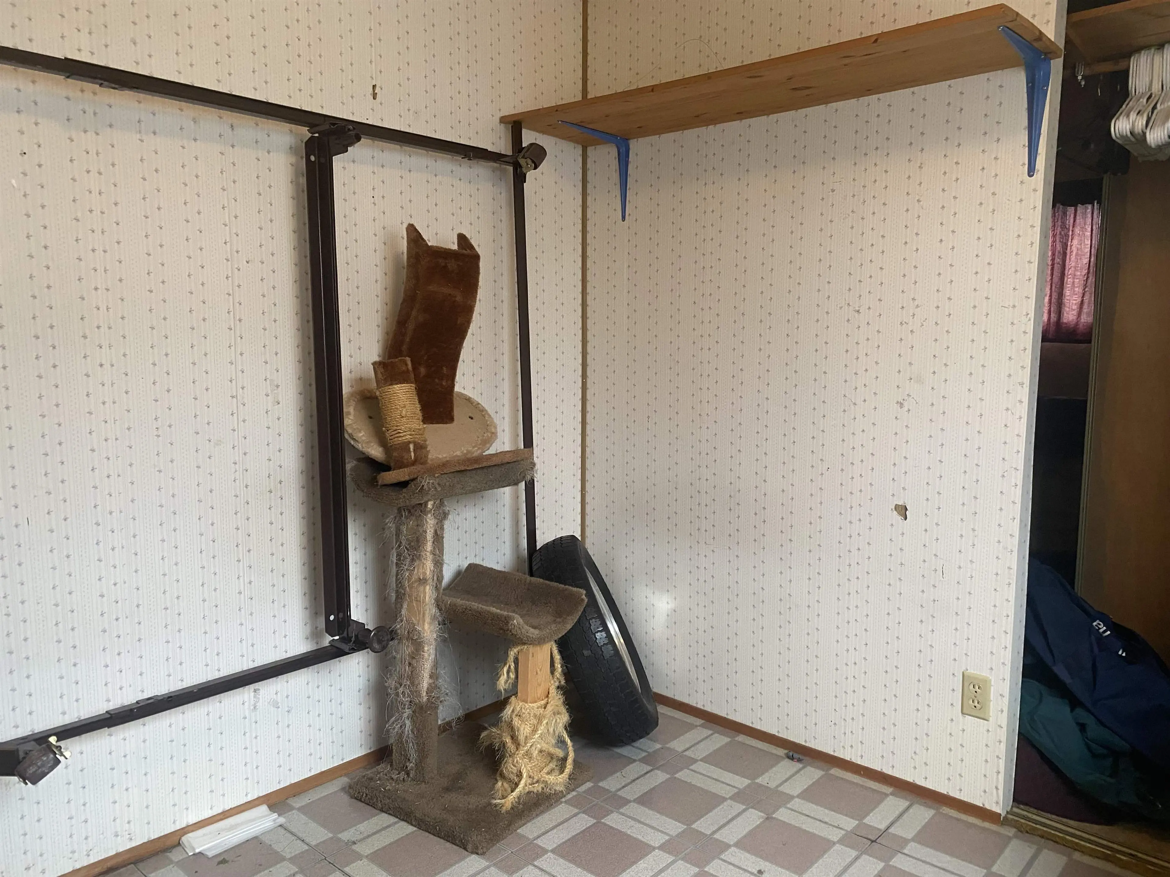 Property at #130 7790 KING GEORGE BOULEVARD, Surrey, BC