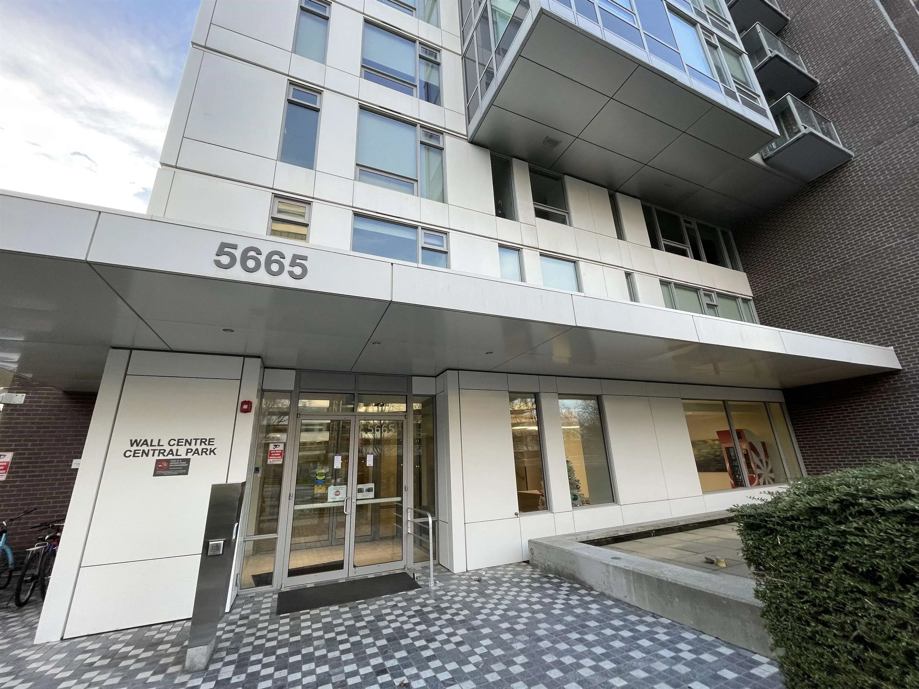 Property at #818 5665 BOUNDARY ROAD, Vancouver, BC