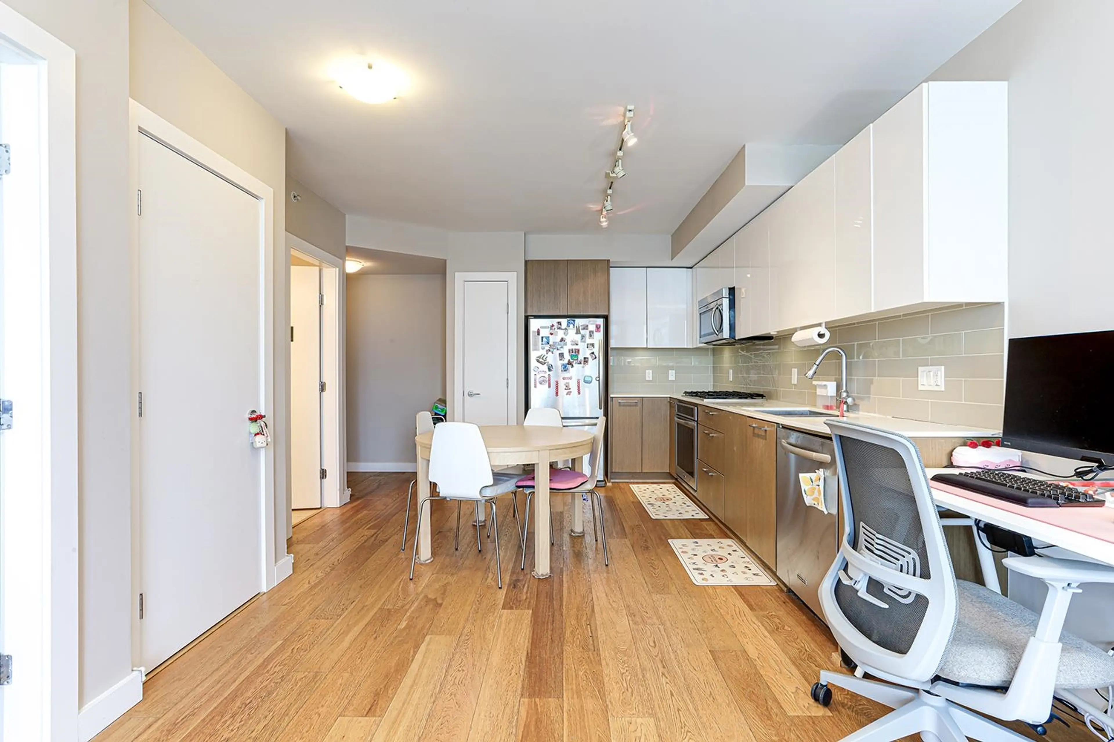 Property at #1001 6951 ELMBRIDGE WAY, Richmond, BC