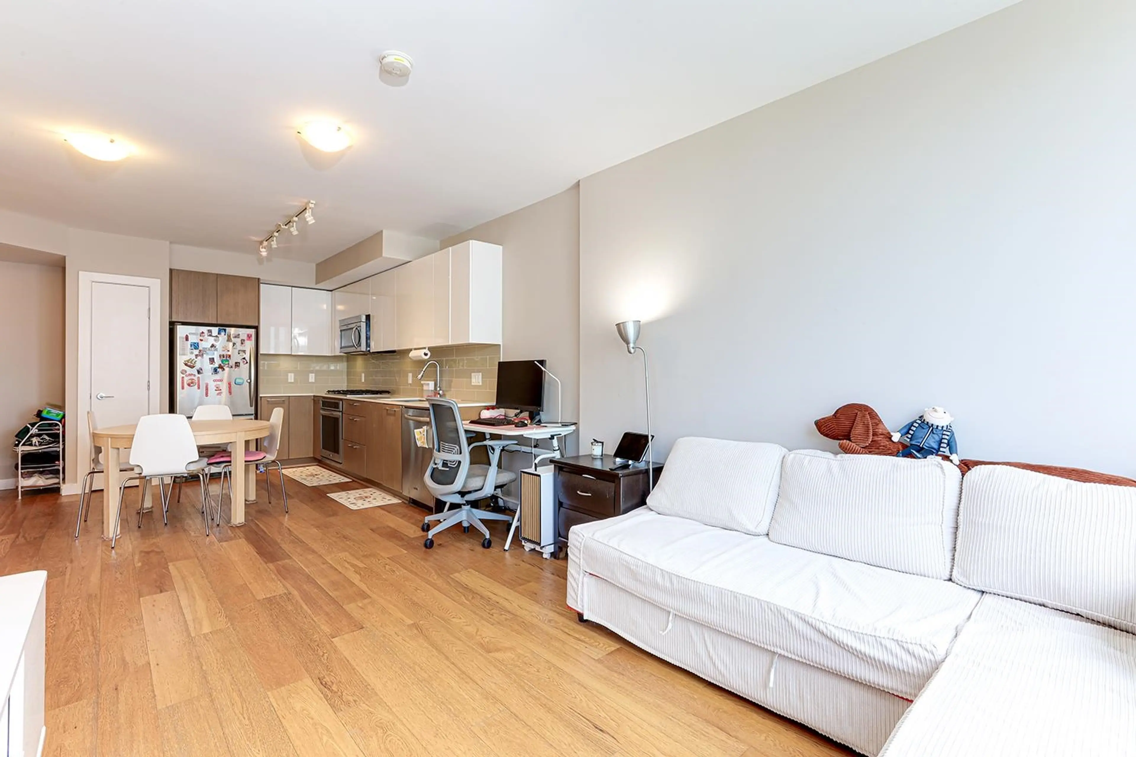 Property at #1001 6951 ELMBRIDGE WAY, Richmond, BC