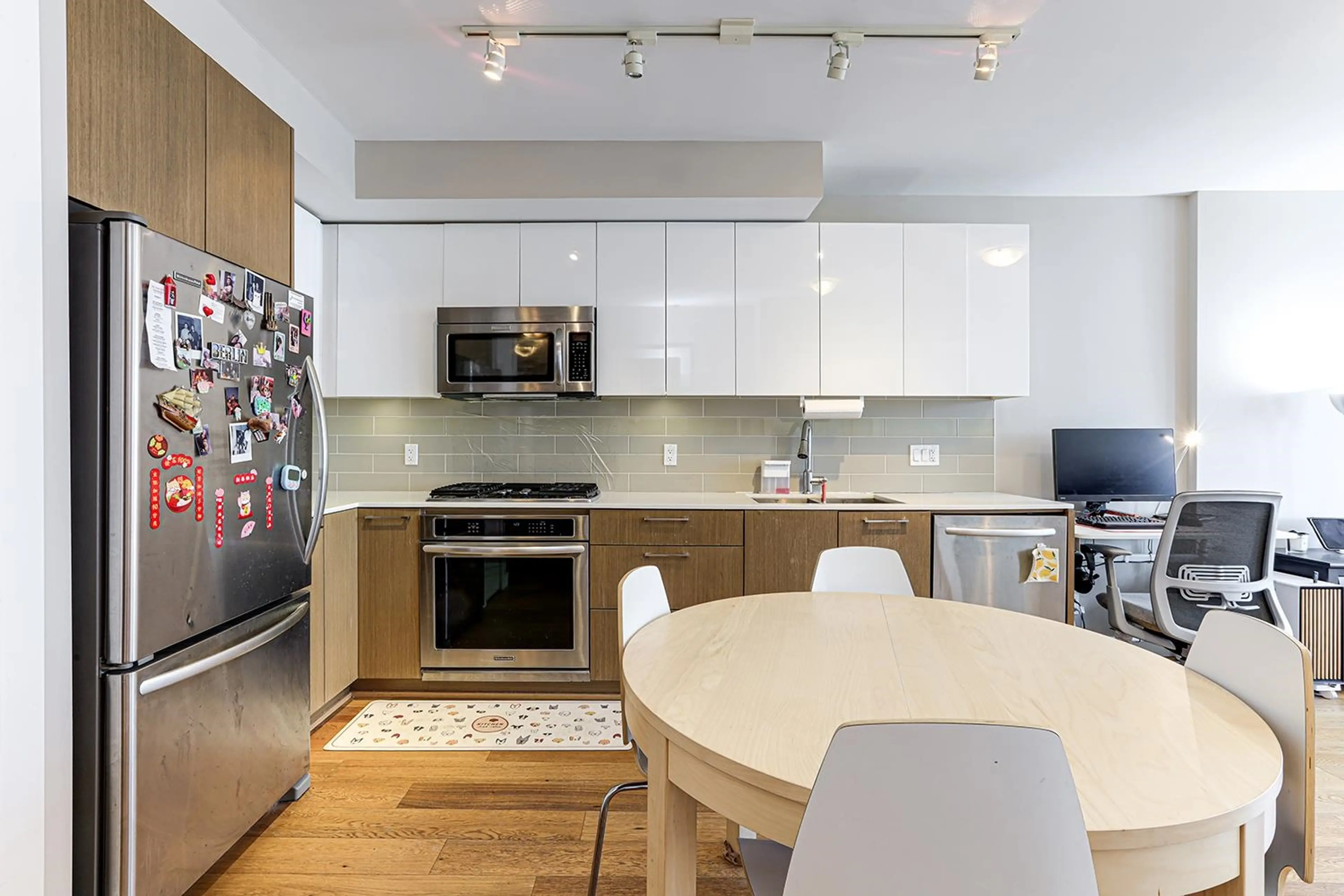 Property at #1001 6951 ELMBRIDGE WAY, Richmond, BC